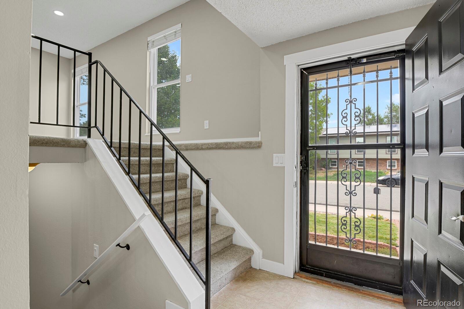 MLS Image #3 for 10934  birch drive,denver, Colorado