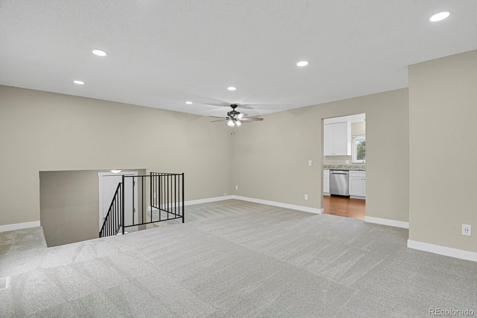 MLS Image #5 for 10934  birch drive,denver, Colorado