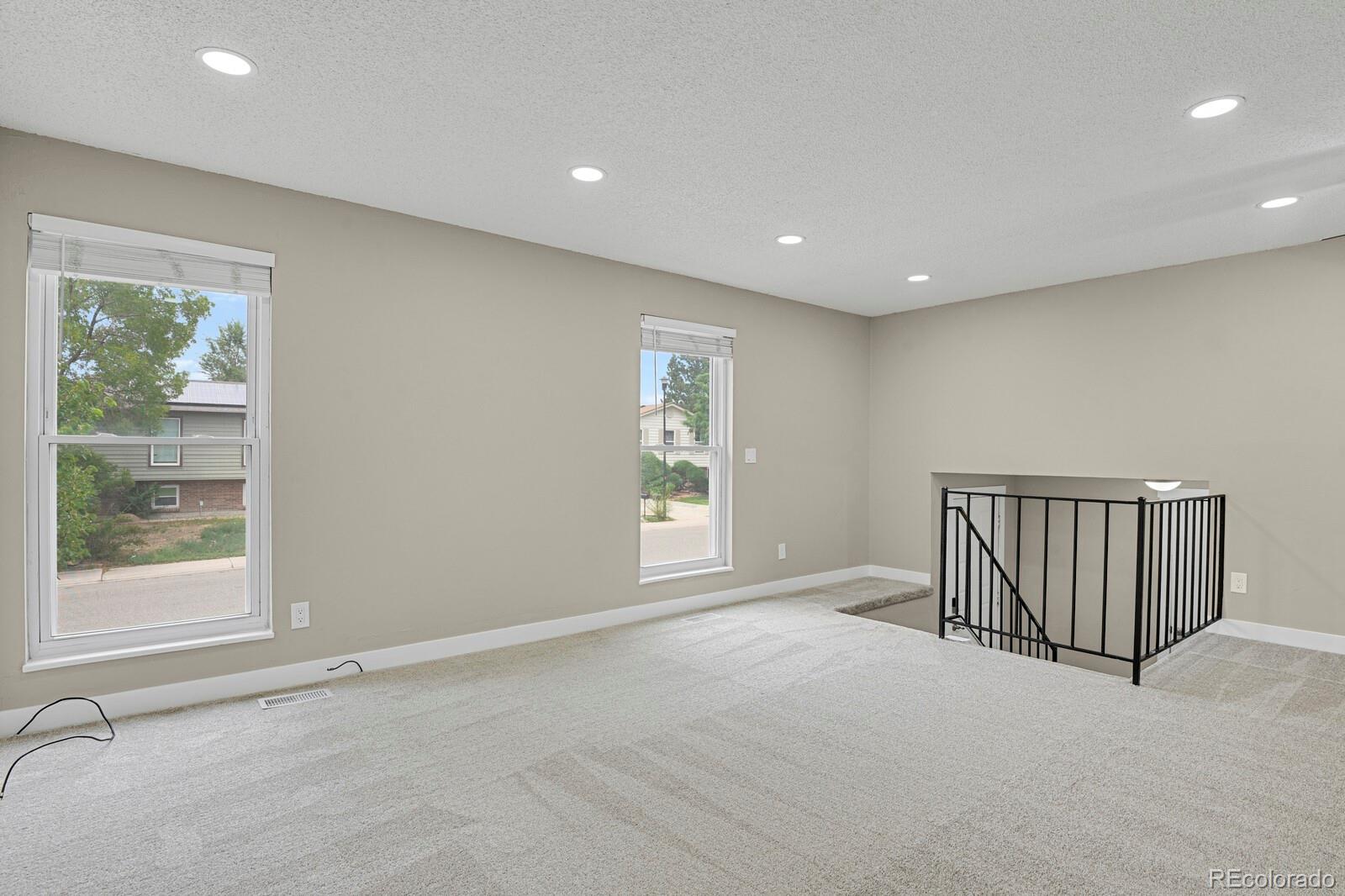 MLS Image #6 for 10934  birch drive,denver, Colorado