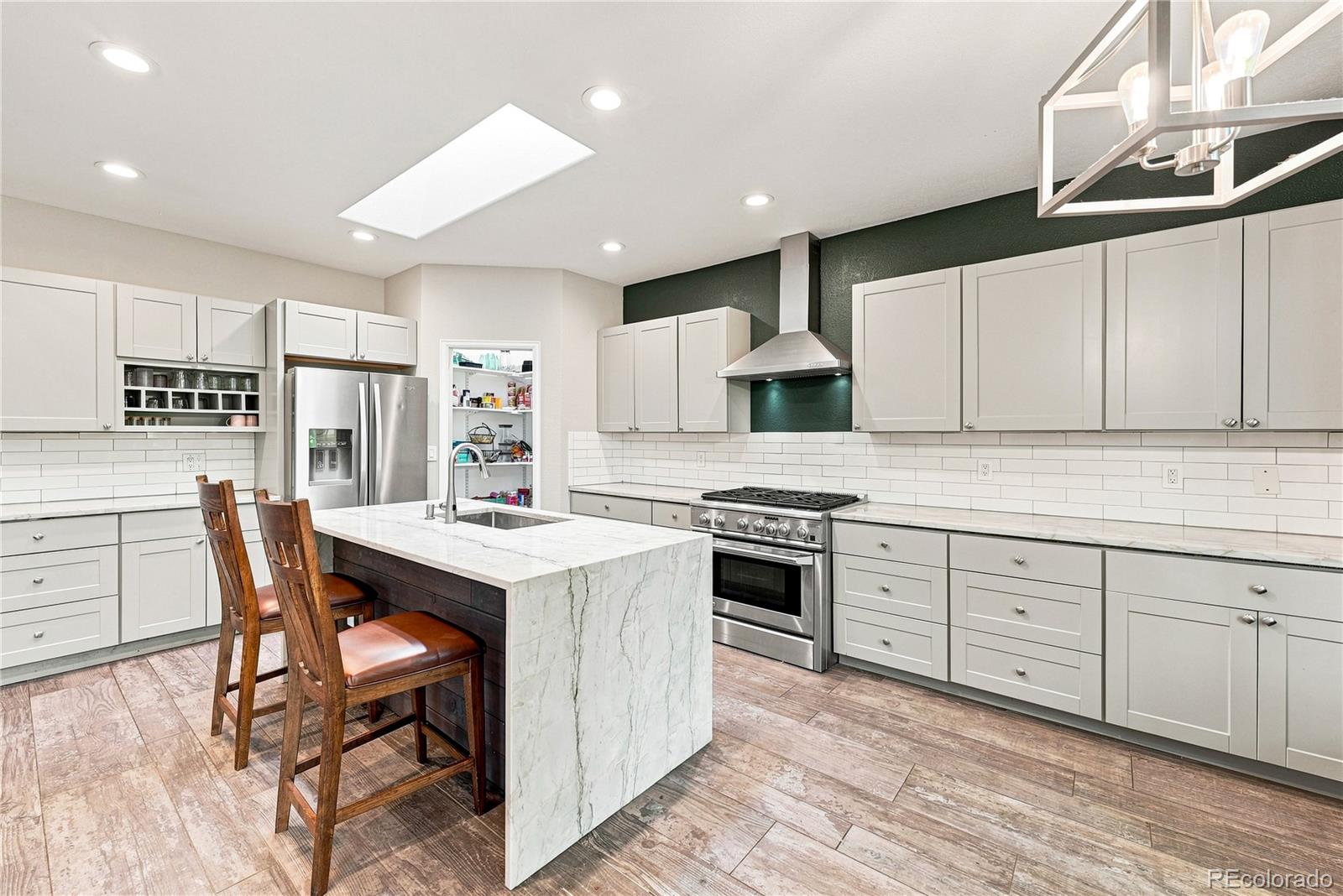 MLS Image #14 for 1658  spring water place,littleton, Colorado