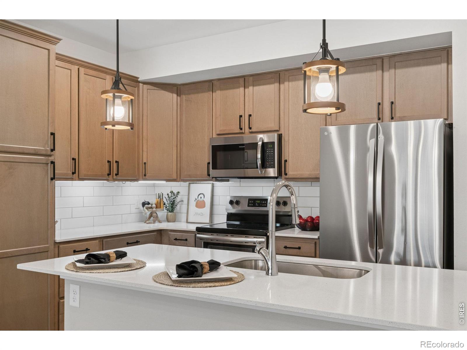 MLS Image #6 for 330  high point drive,longmont, Colorado