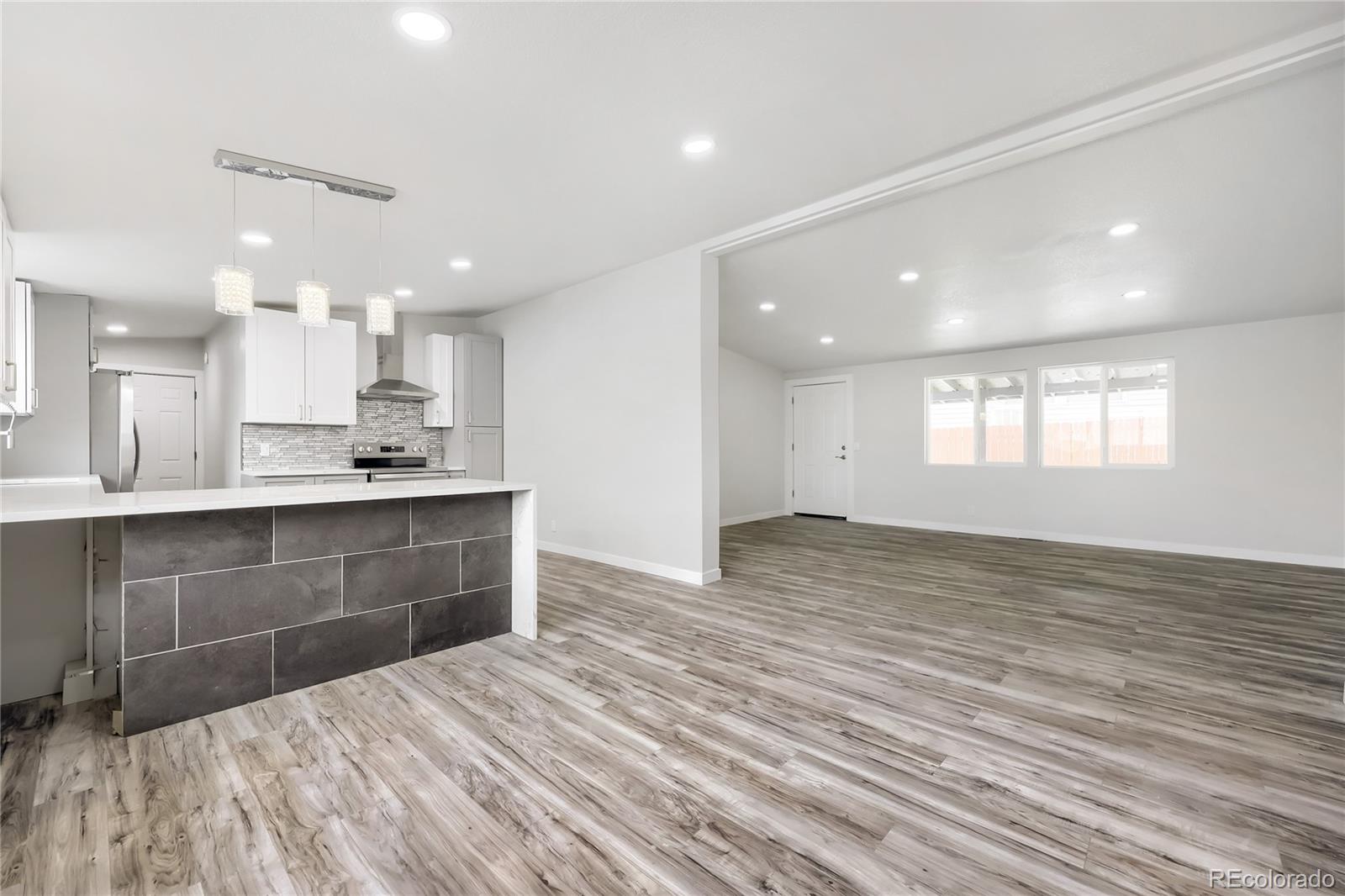 MLS Image #4 for 9133  fayette street,denver, Colorado