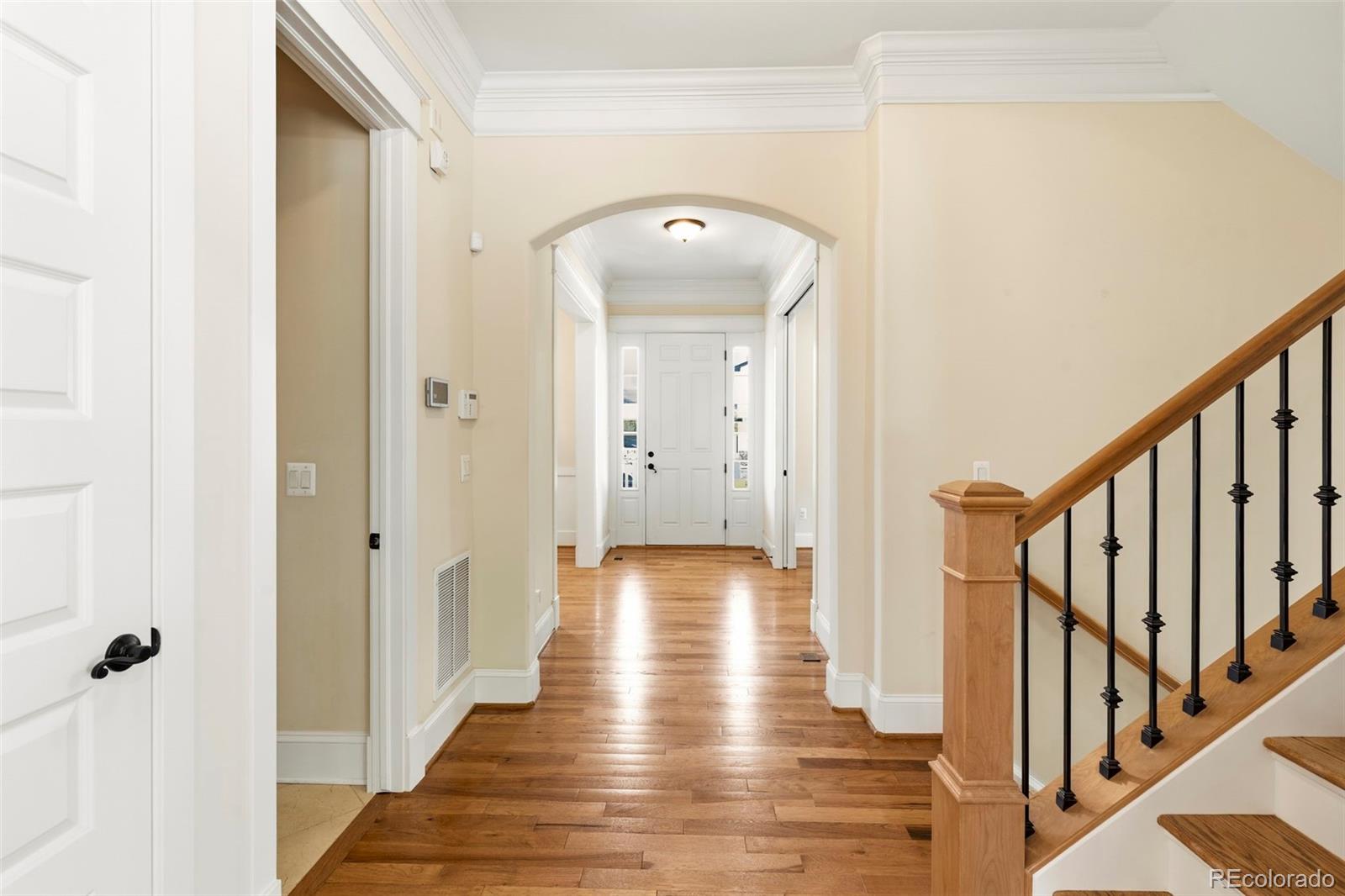 MLS Image #4 for 9427 e 51st drive,denver, Colorado