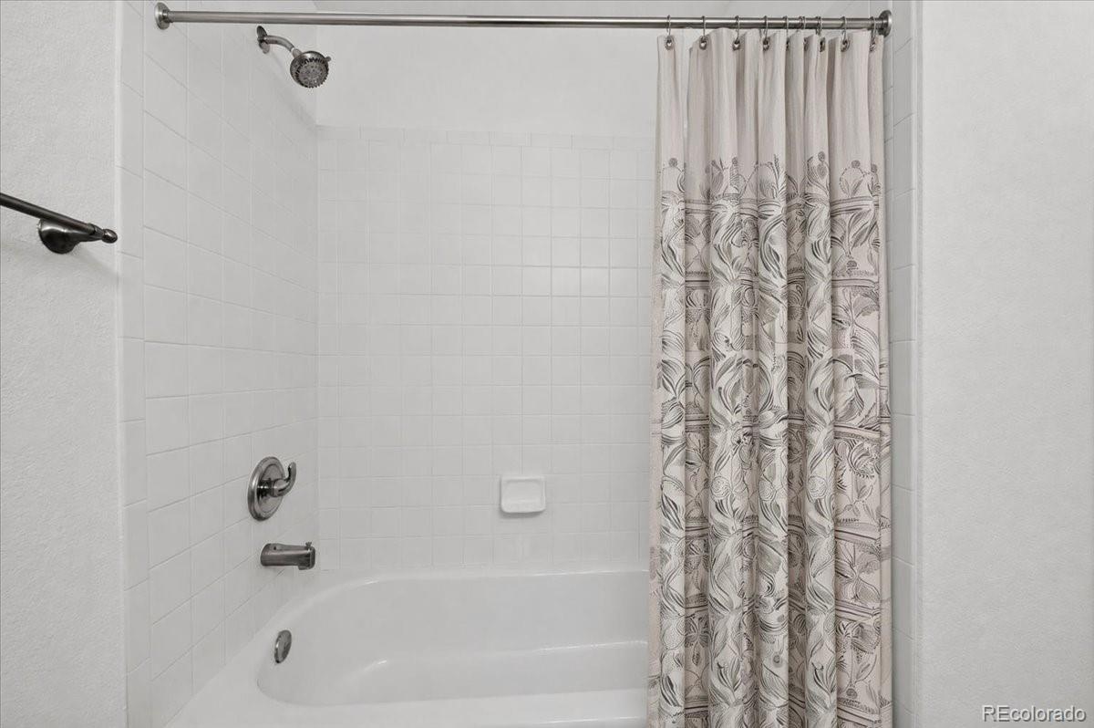 MLS Image #19 for 2122 s fulton circle,aurora, Colorado