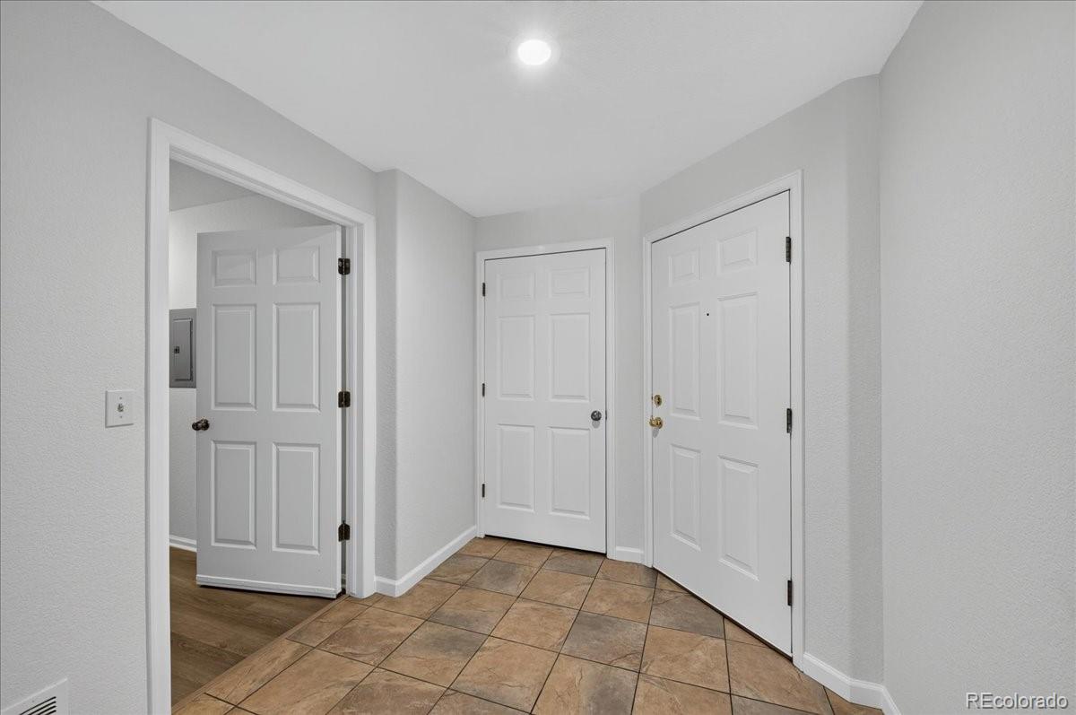 MLS Image #20 for 2122 s fulton circle,aurora, Colorado