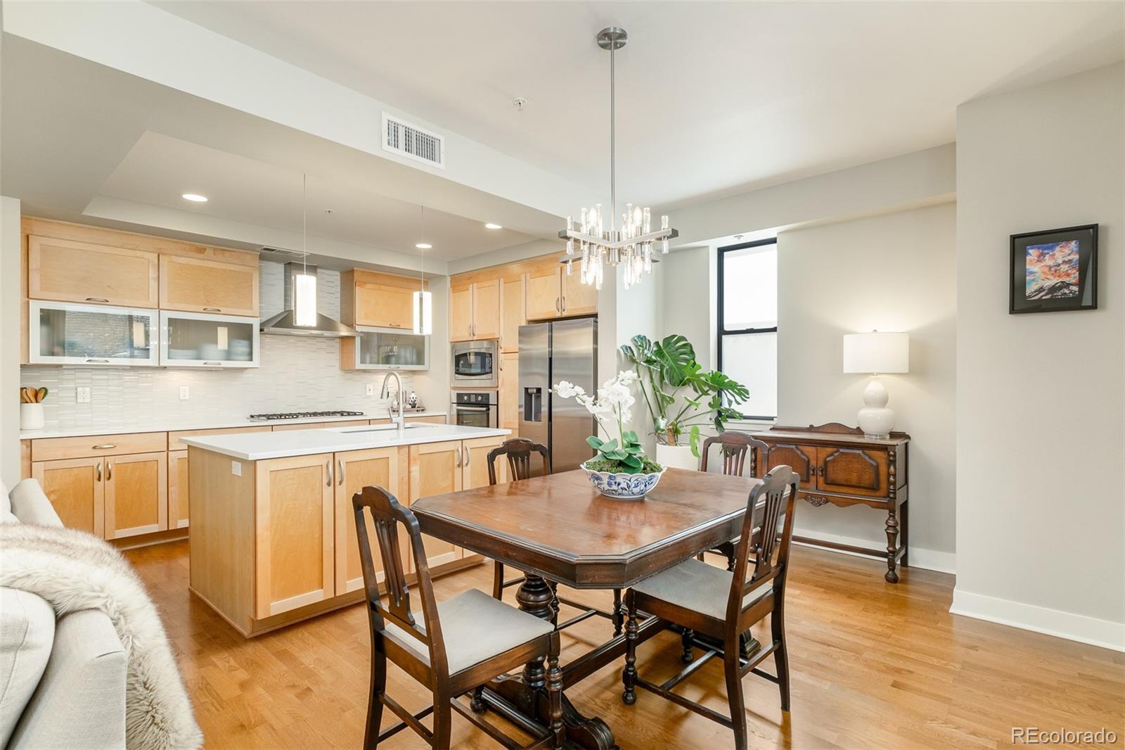MLS Image #9 for 360 s lafayette street,denver, Colorado