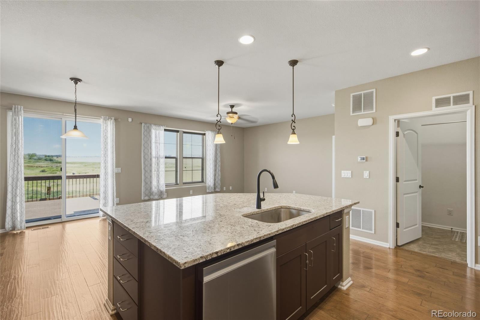 MLS Image #11 for 9828  olathe street,commerce city, Colorado