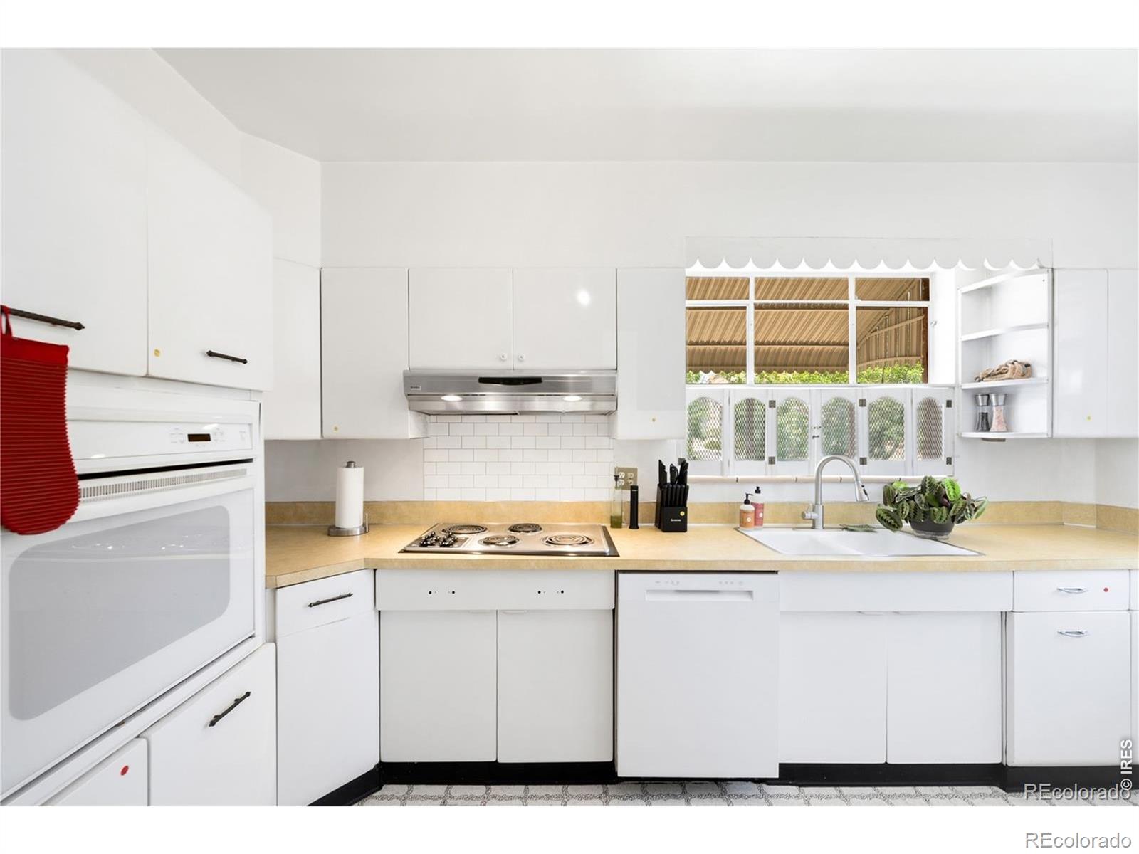 MLS Image #11 for 3456  federal boulevard,denver, Colorado