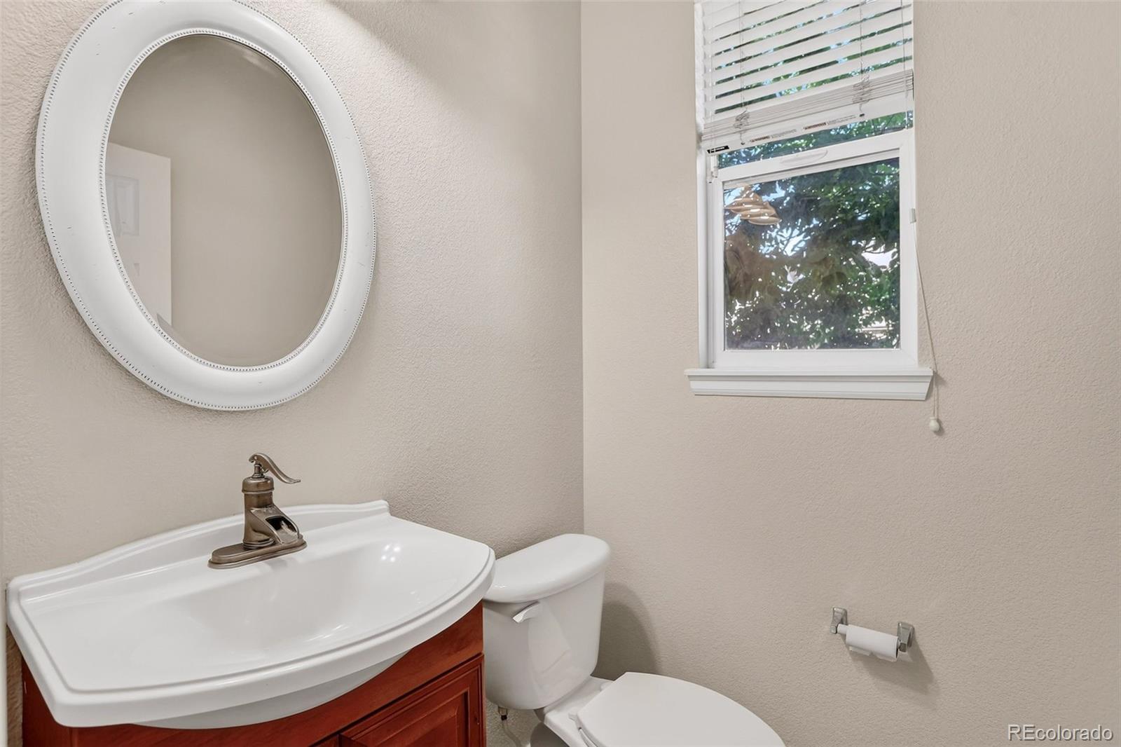 MLS Image #19 for 4356 s iris court,littleton, Colorado