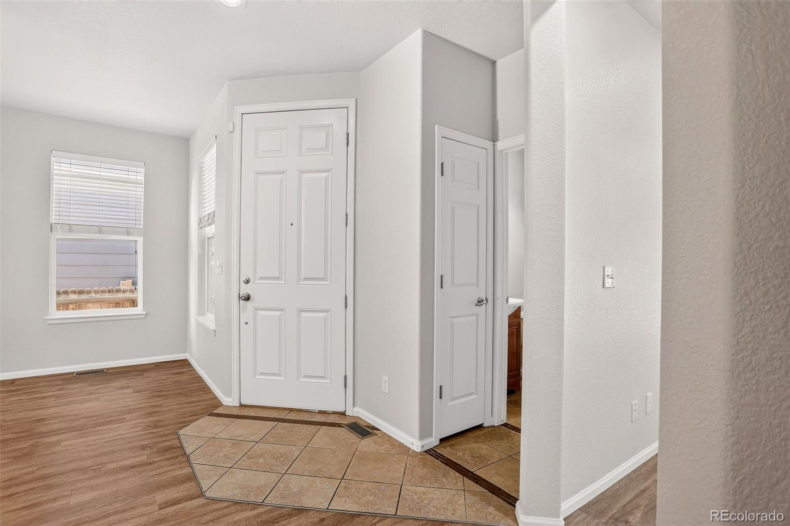MLS Image #5 for 4356 s iris court,littleton, Colorado