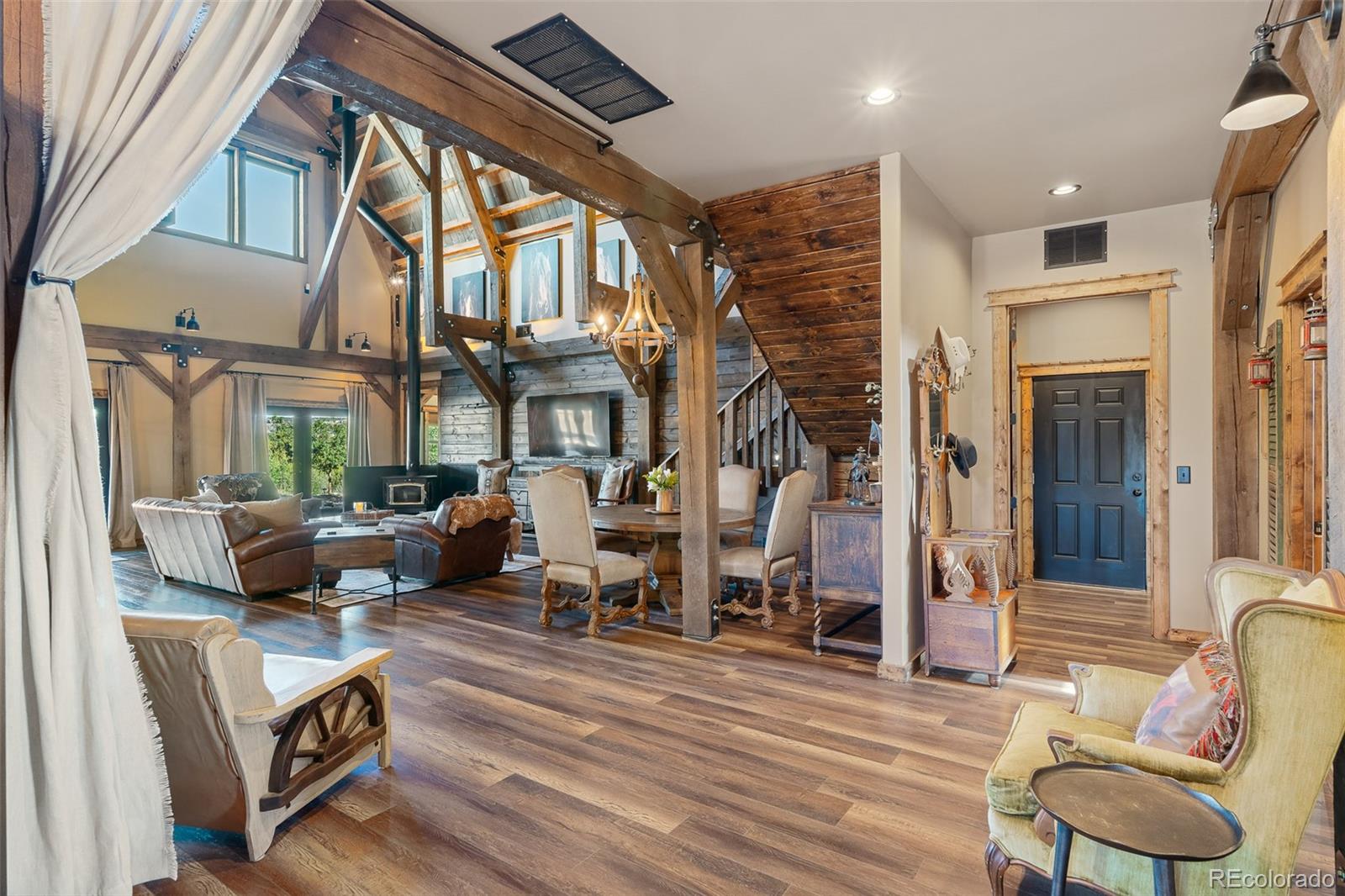 MLS Image #11 for 7445  pinon heights,pueblo, Colorado