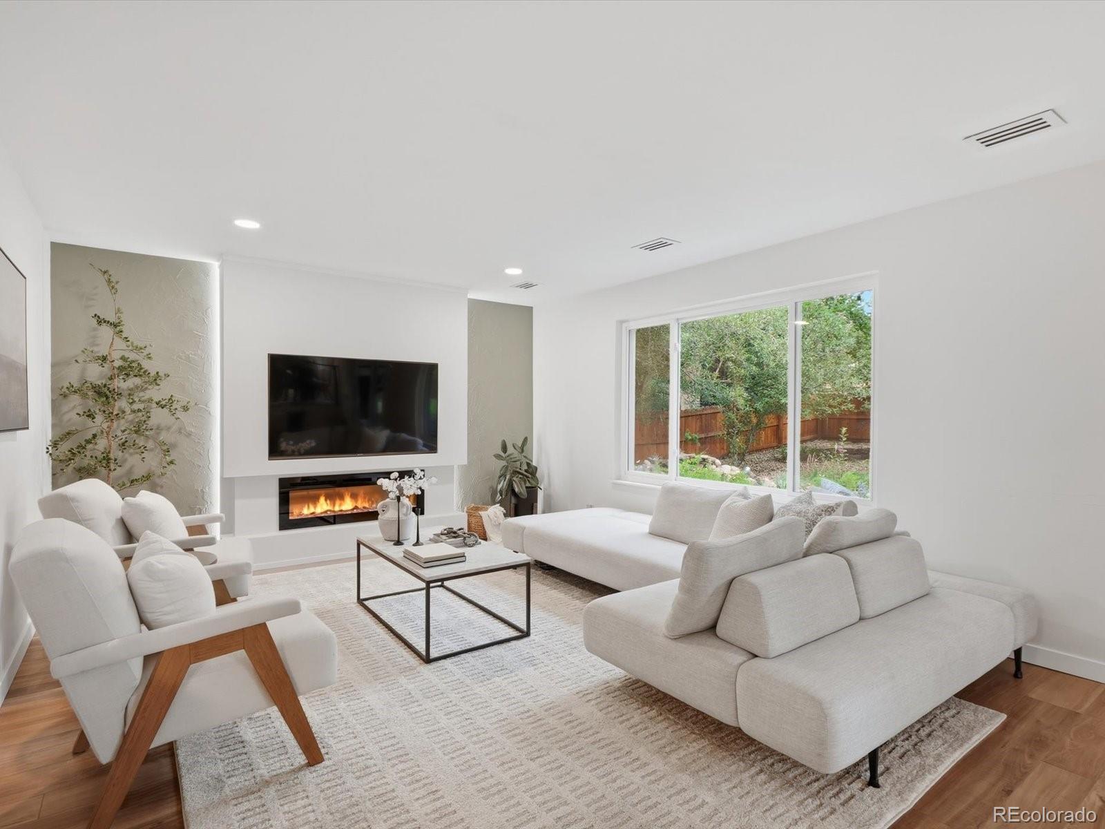 MLS Image #11 for 7551 s madison circle,centennial, Colorado