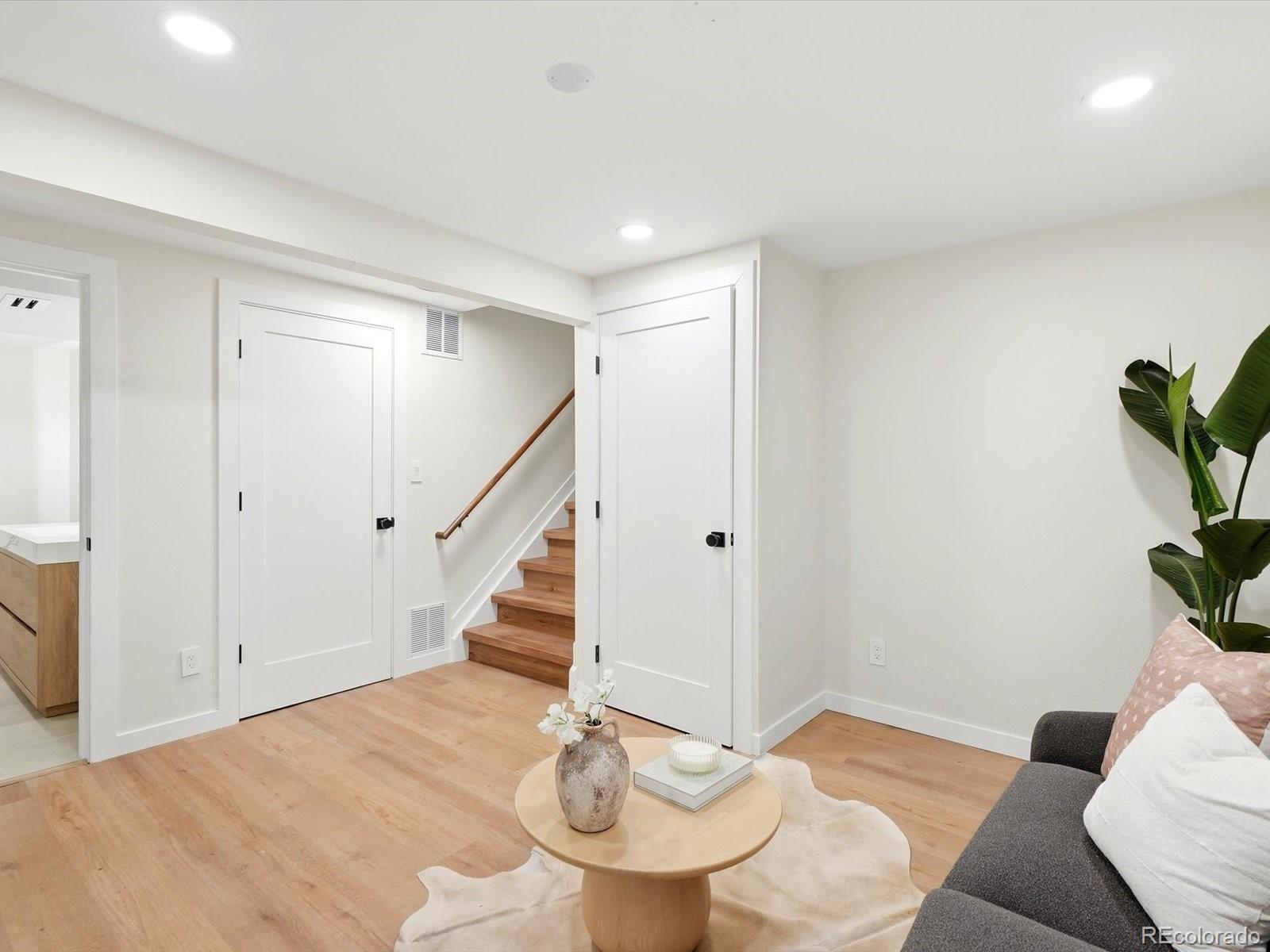 MLS Image #27 for 7551 s madison circle,centennial, Colorado