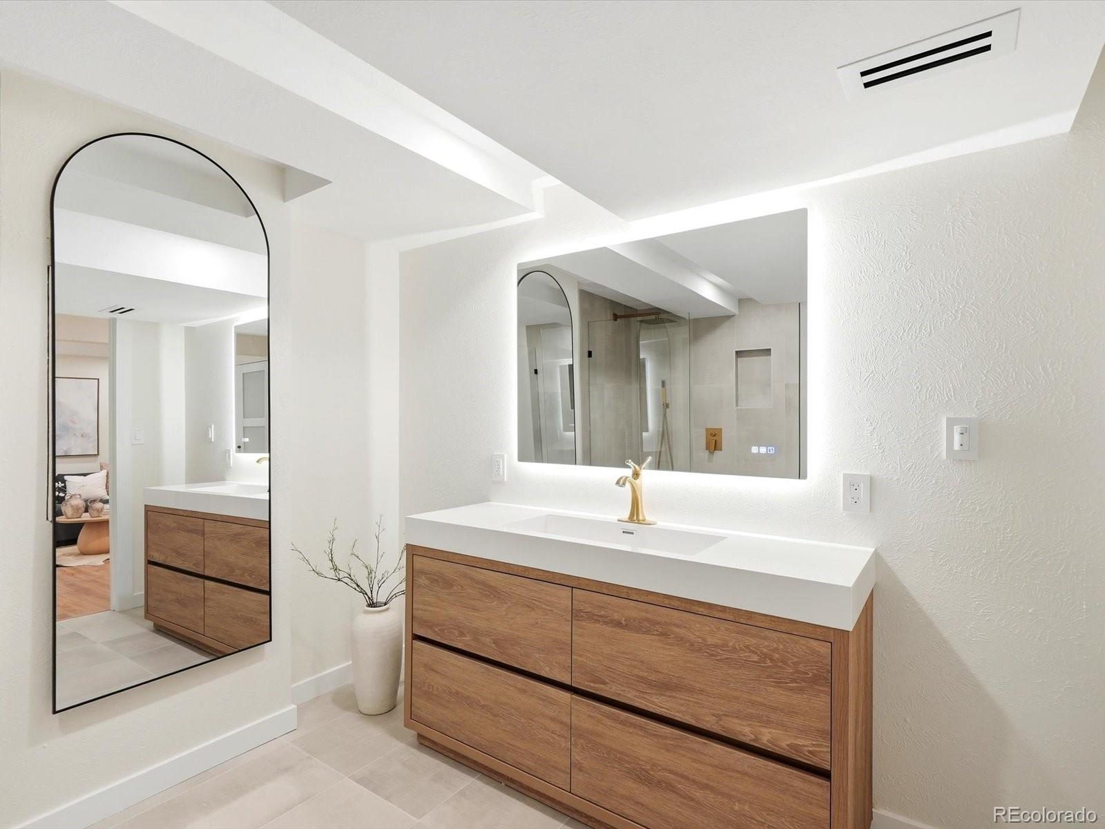 MLS Image #32 for 7551 s madison circle,centennial, Colorado