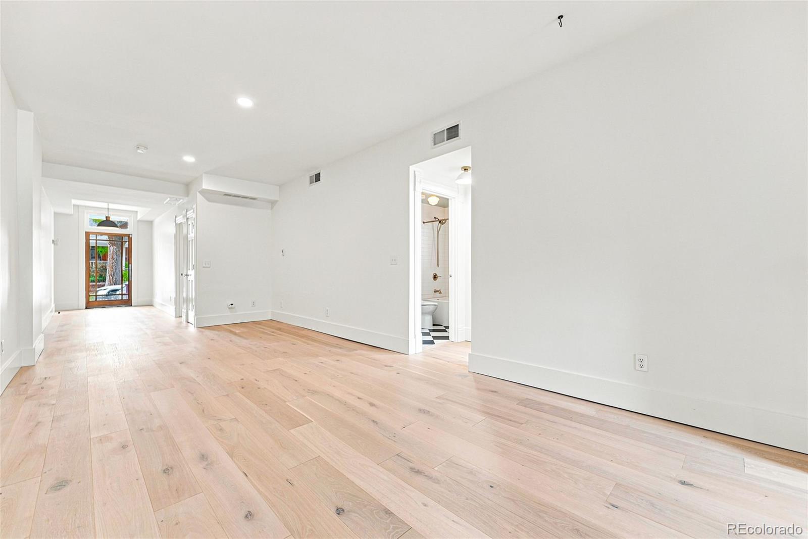 MLS Image #7 for 2554 w 32nd avenue,denver, Colorado