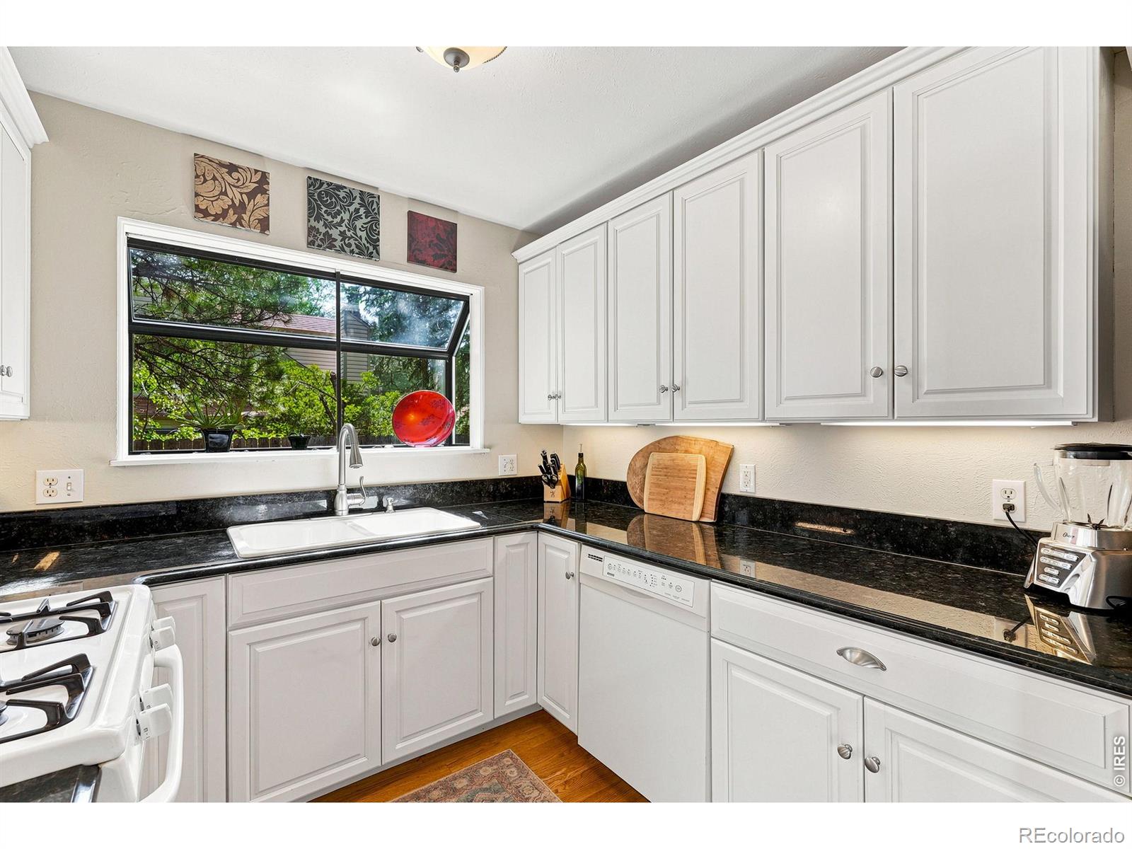 MLS Image #14 for 2365  juniper avenue,boulder, Colorado