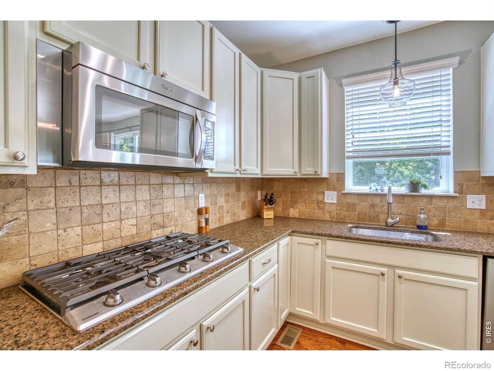MLS Image #10 for 4933  eagan circle,longmont, Colorado