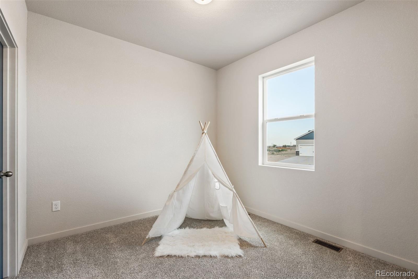 MLS Image #18 for 559  bayview drive,pueblo, Colorado