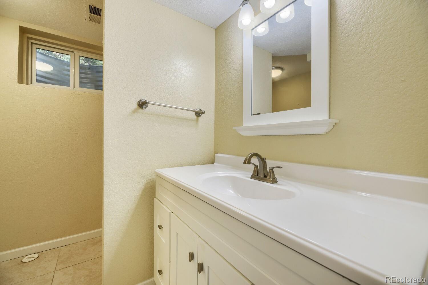 MLS Image #14 for 1477 s brentwood street,lakewood, Colorado