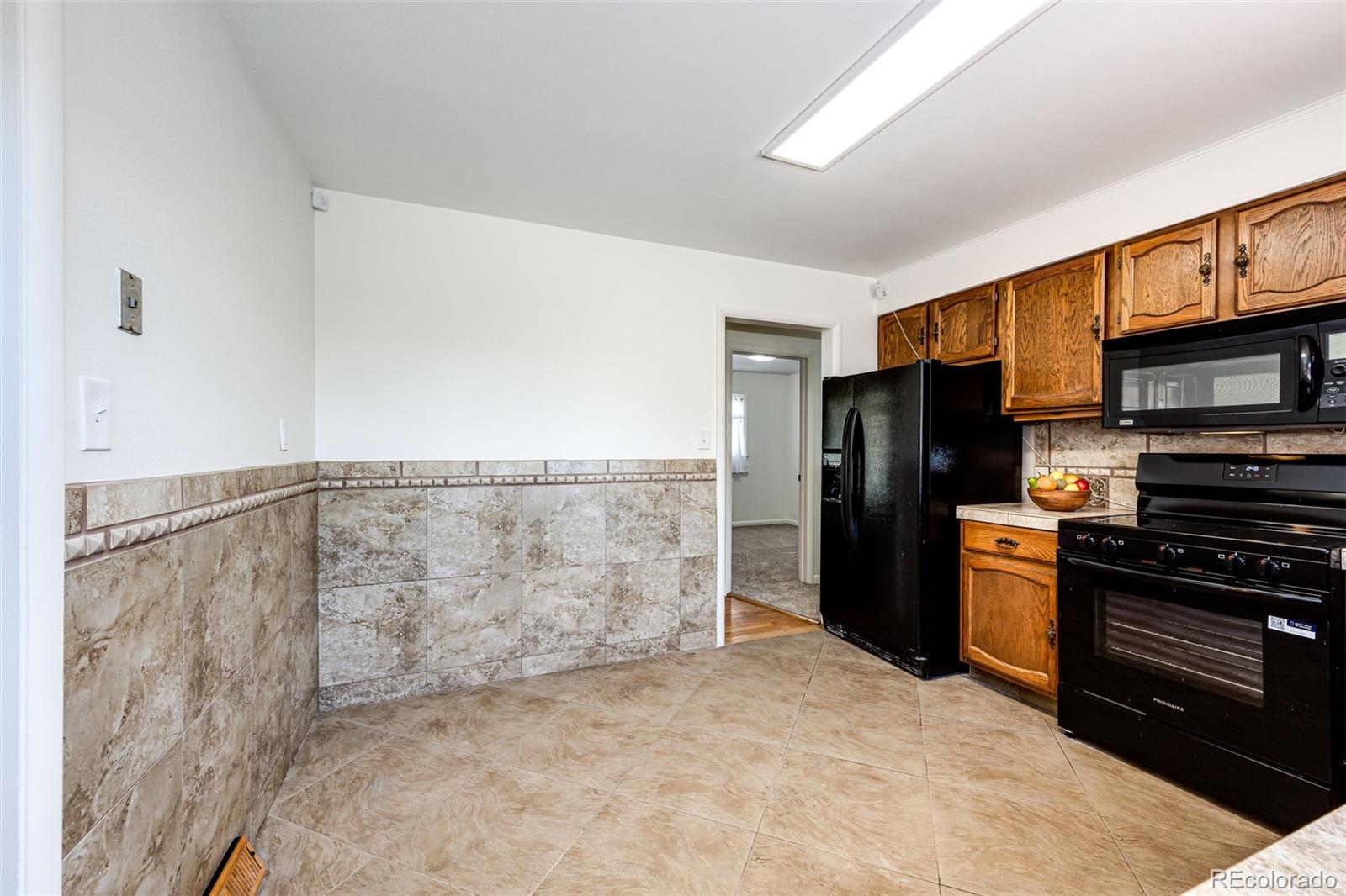 MLS Image #17 for 3344 w wagon trail drive,englewood, Colorado