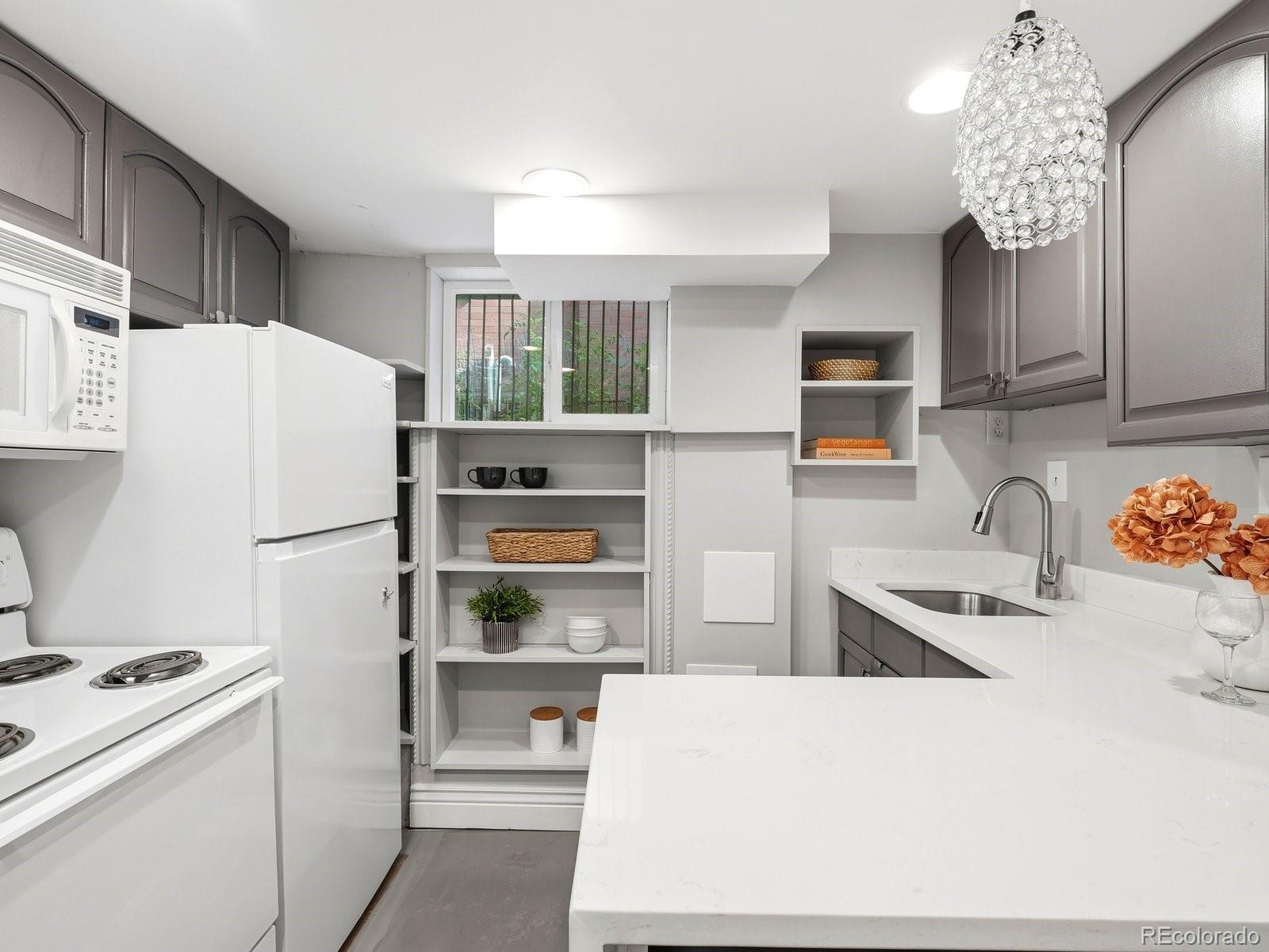 MLS Image #28 for 784 n corona street,denver, Colorado