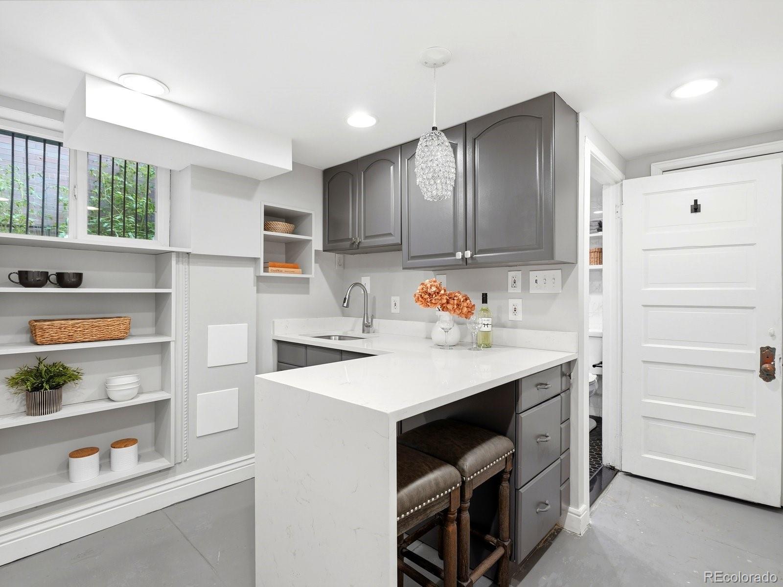 MLS Image #29 for 784 n corona street,denver, Colorado