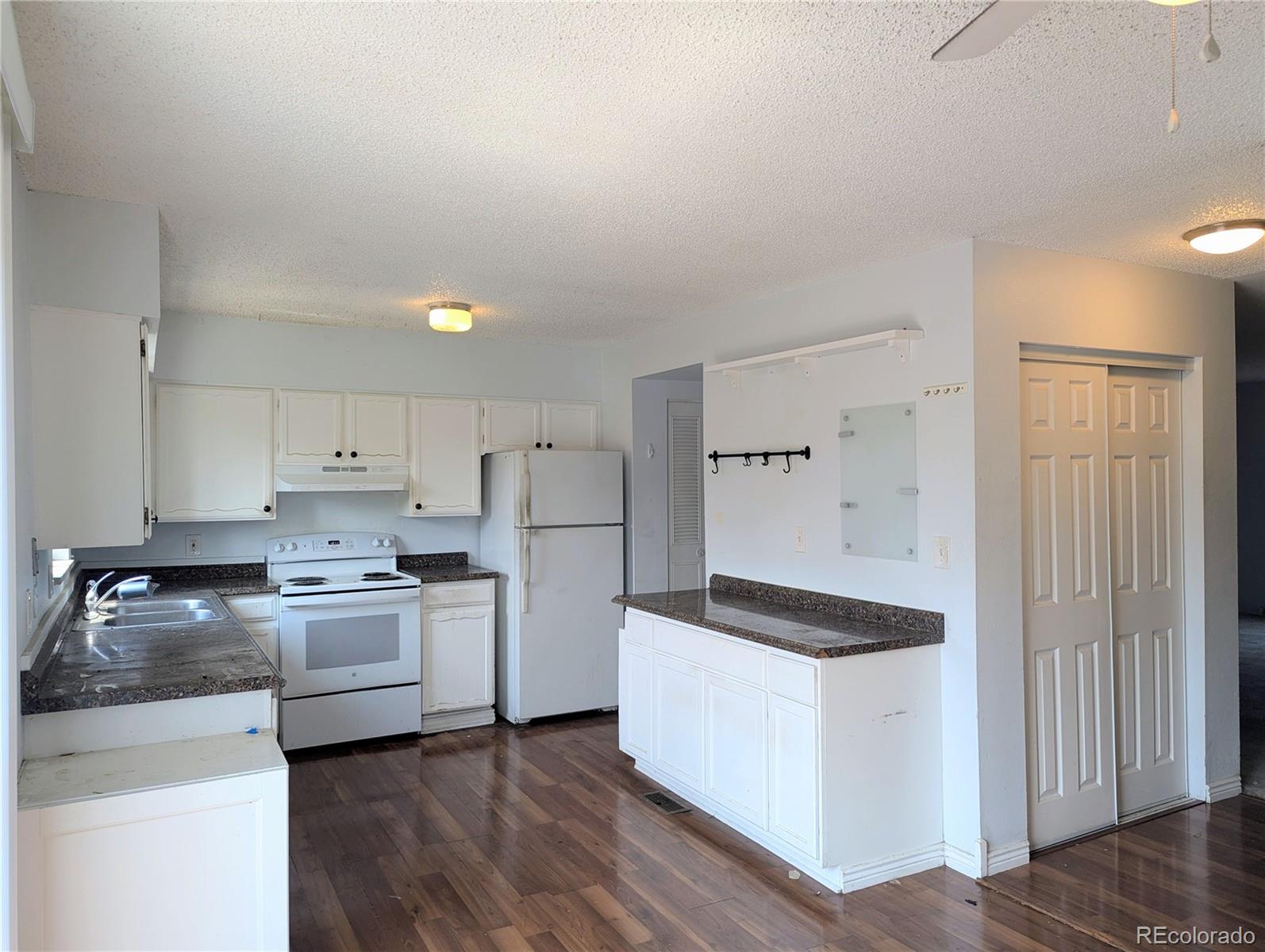 MLS Image #11 for 5661 s lowell boulevard,littleton, Colorado