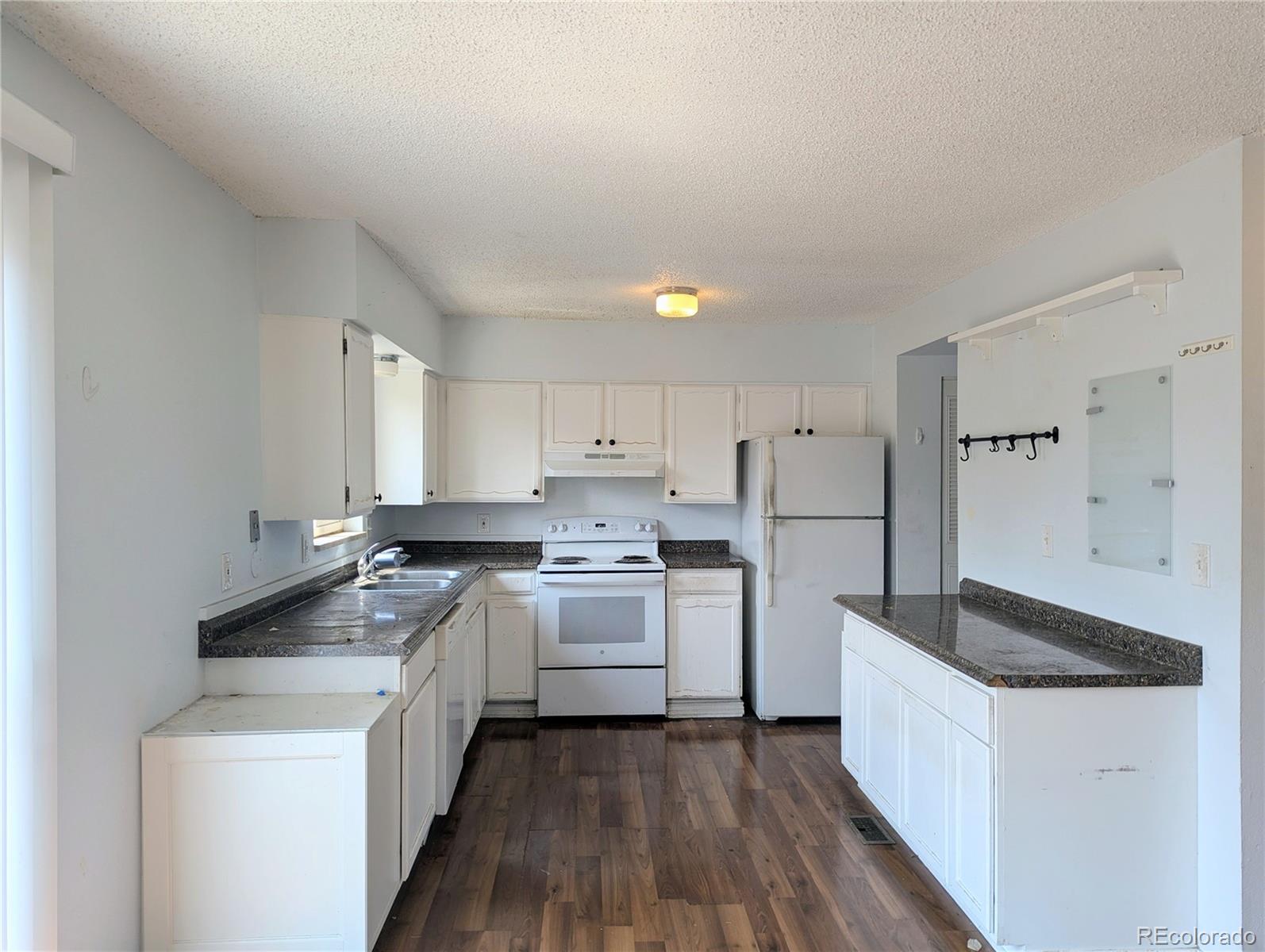 MLS Image #2 for 5661 s lowell boulevard,littleton, Colorado