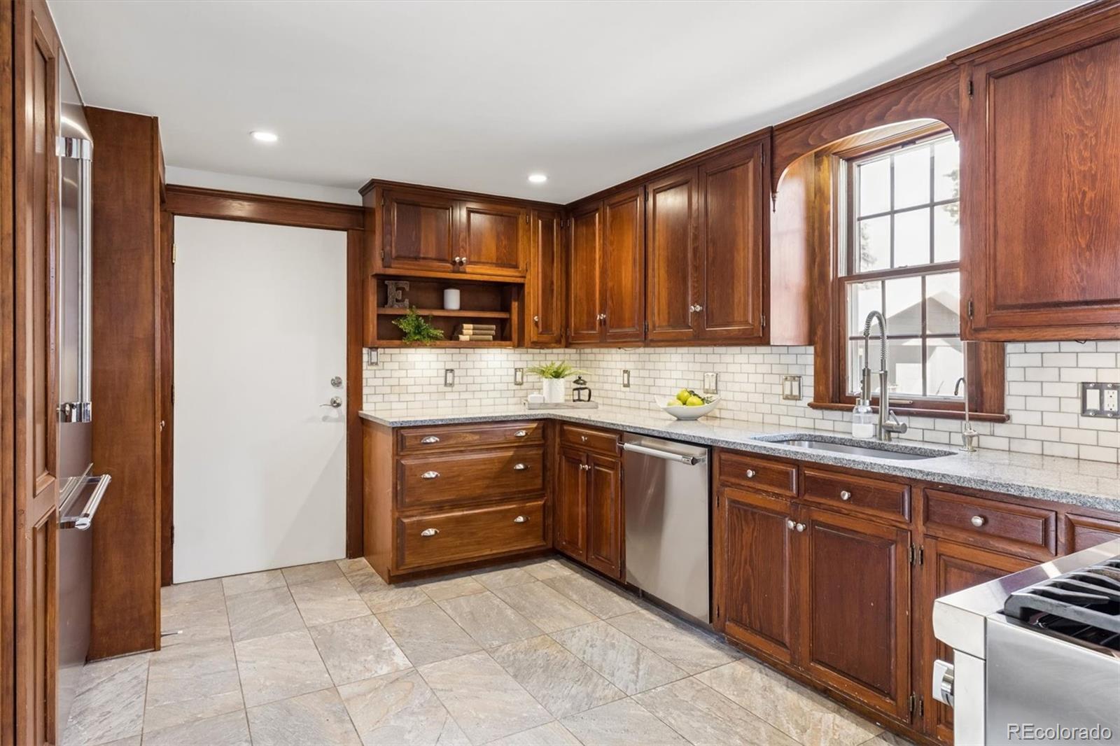 MLS Image #18 for 4009 s logan street,englewood, Colorado
