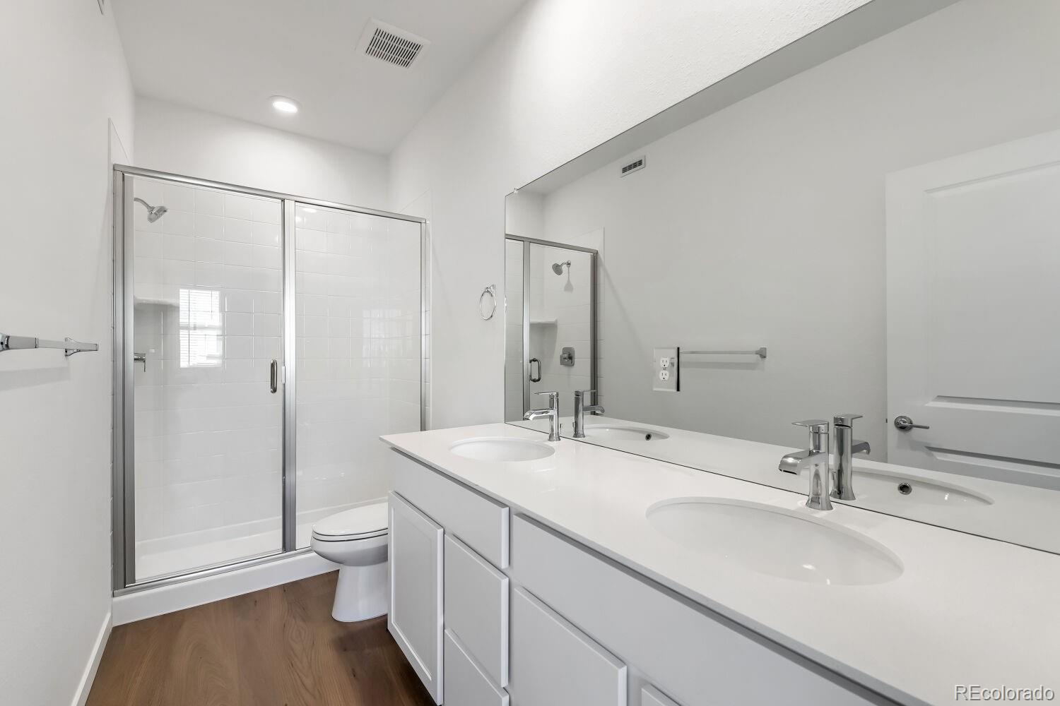 MLS Image #5 for 15205  clayton street,thornton, Colorado