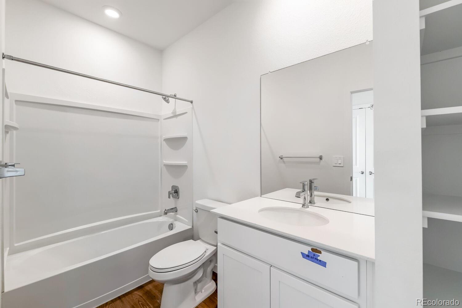 MLS Image #8 for 15205  clayton street,thornton, Colorado