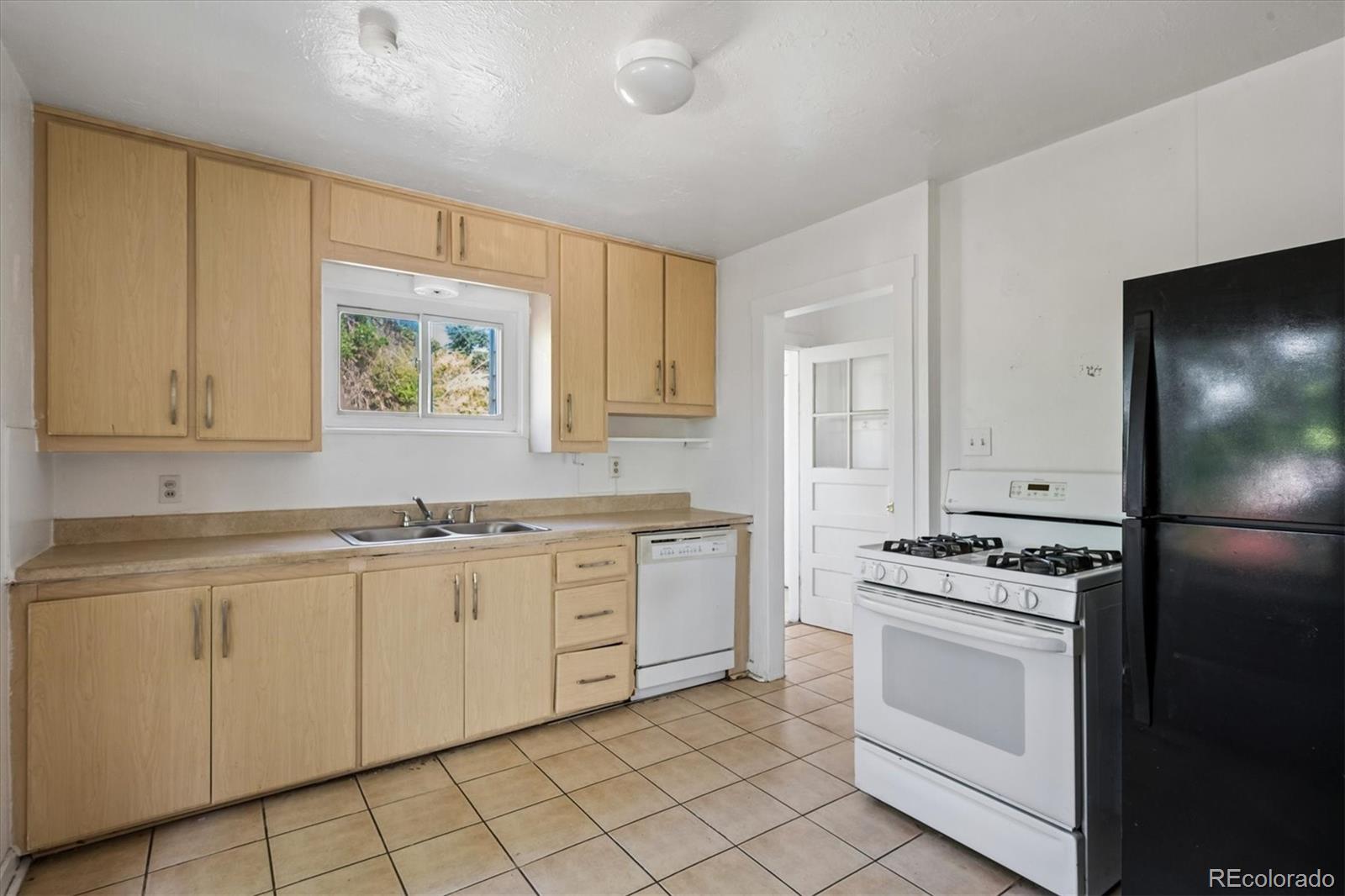 MLS Image #5 for 375 s quitman street,denver, Colorado