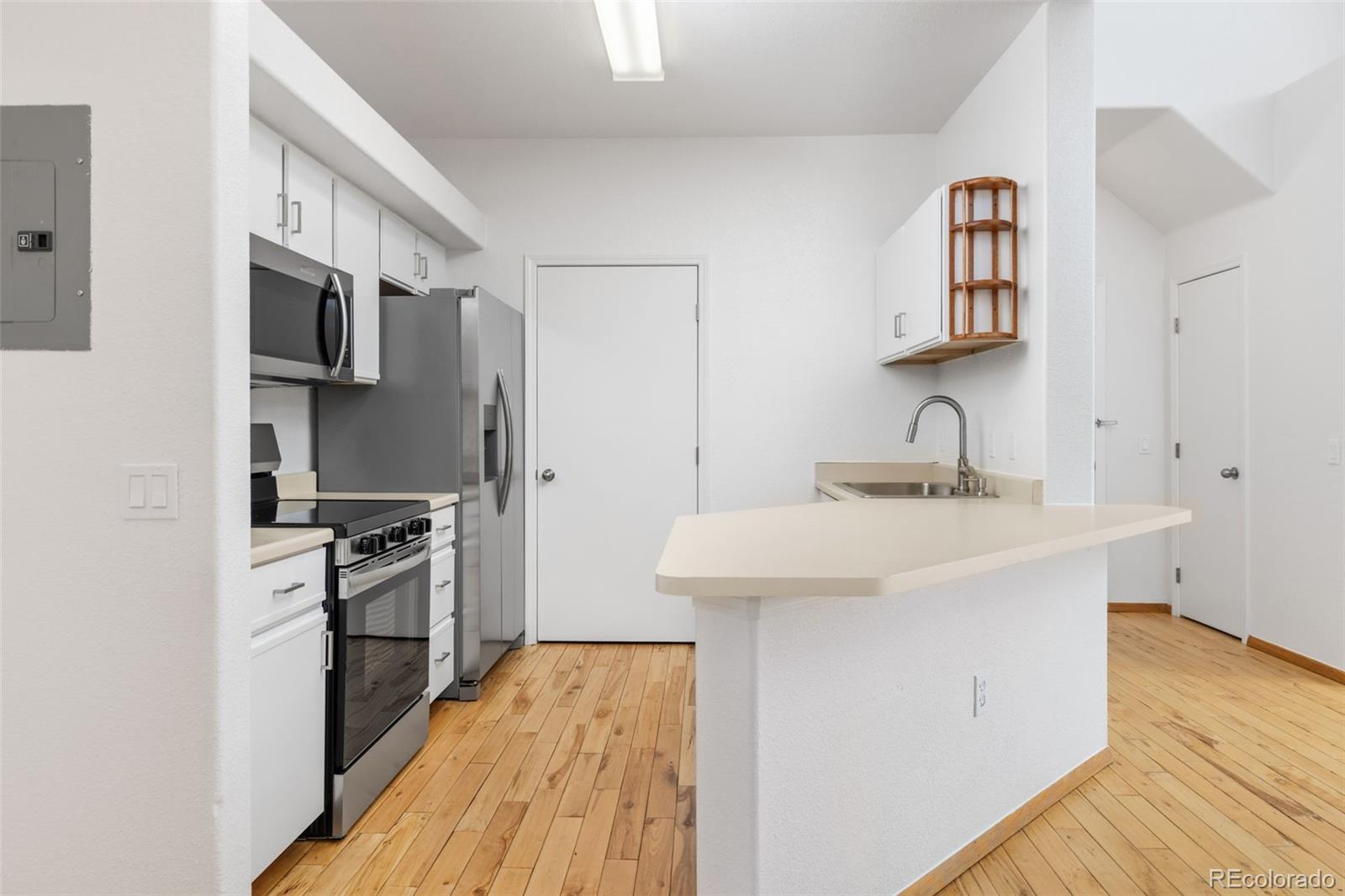 MLS Image #4 for 18930 e warren circle,aurora, Colorado
