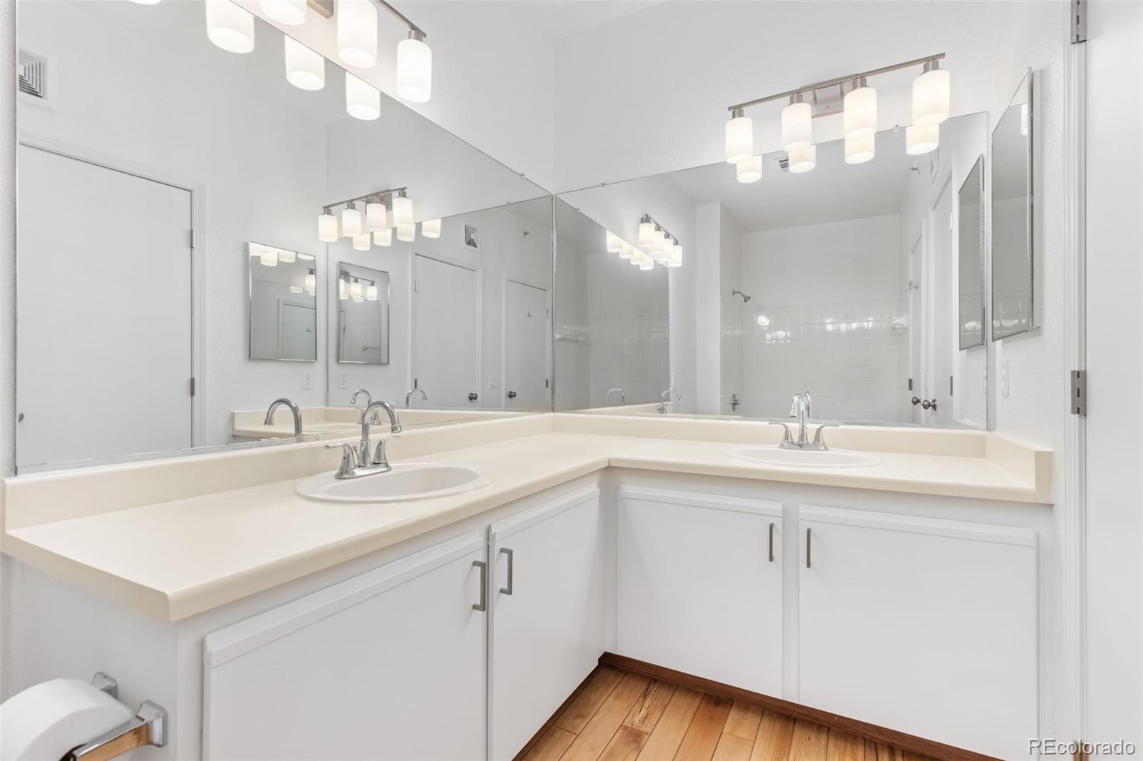 MLS Image #9 for 18930 e warren circle,aurora, Colorado