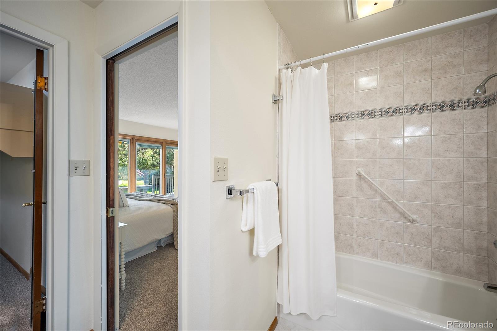 MLS Image #13 for 312  blue windsor lane,colorado springs, Colorado
