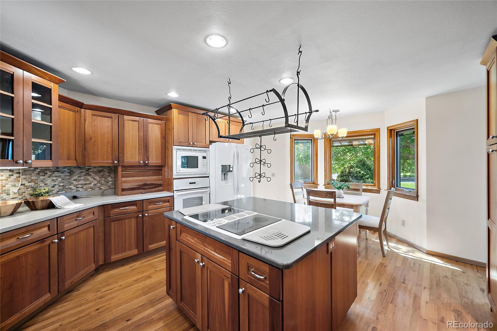 MLS Image #7 for 312  blue windsor lane,colorado springs, Colorado
