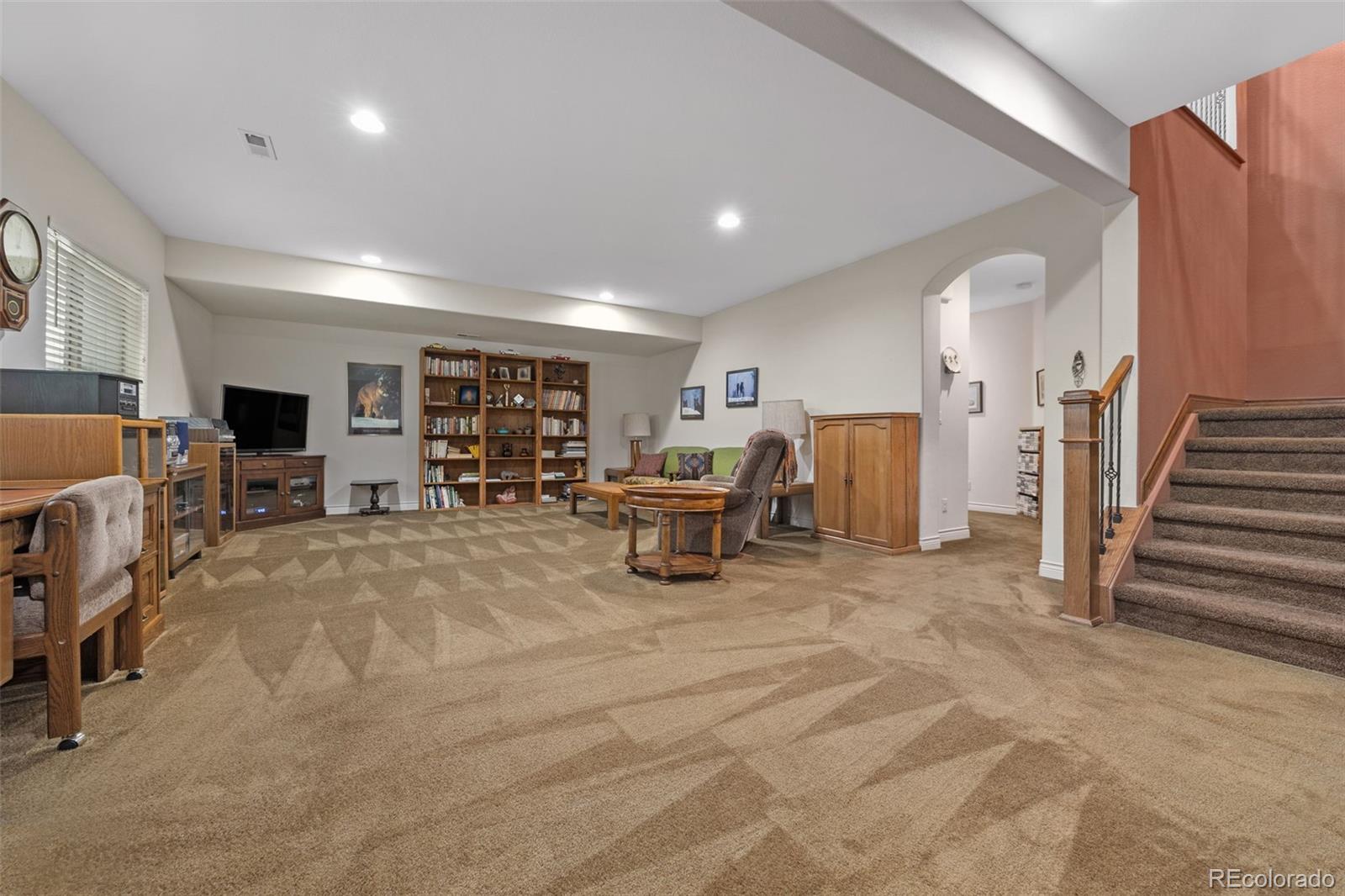 MLS Image #18 for 2362 s joyce street,denver, Colorado