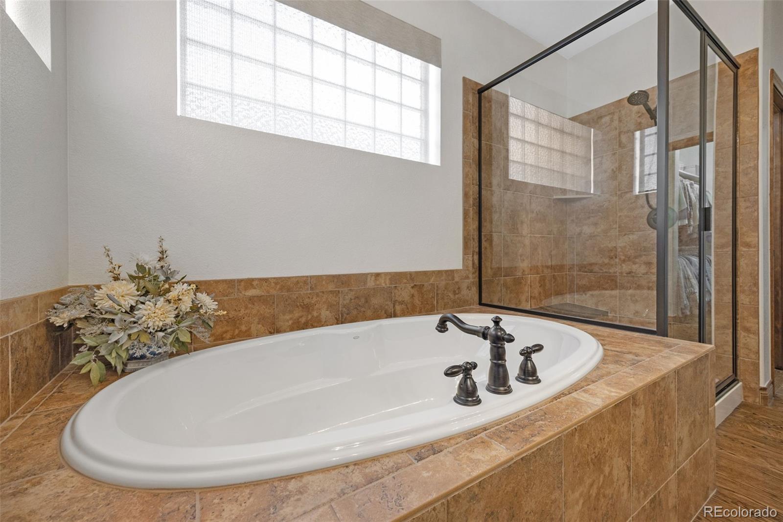 MLS Image #27 for 2362 s joyce street,denver, Colorado