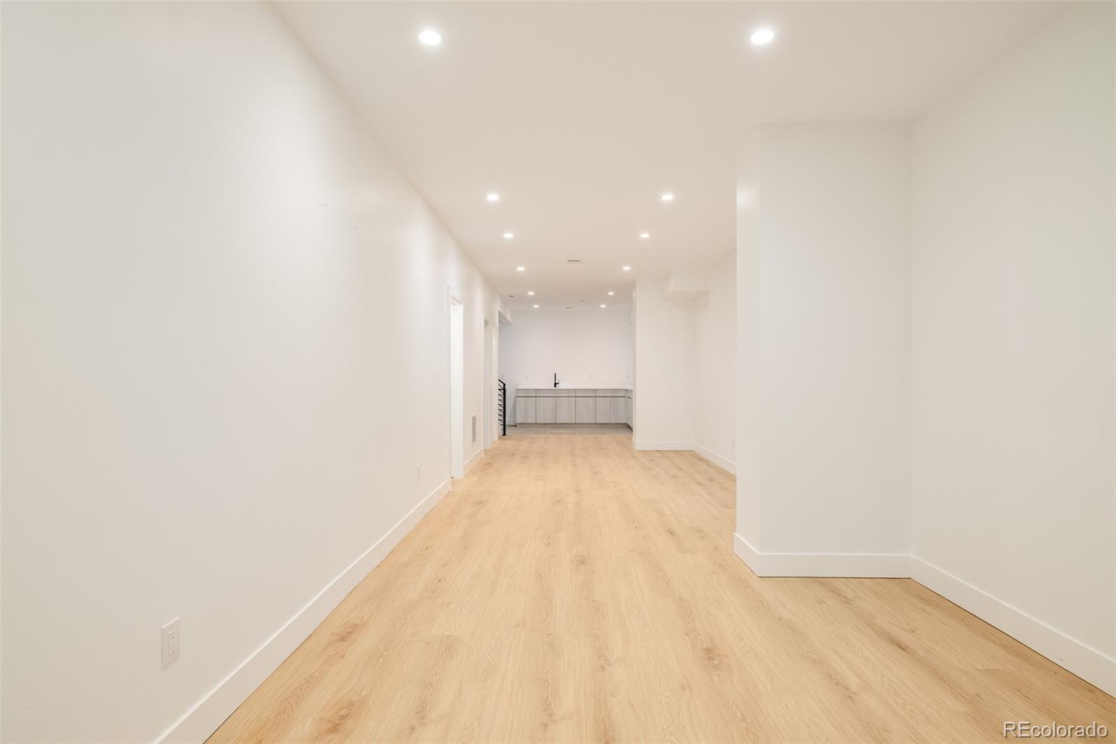 MLS Image #32 for 4721  elm court,denver, Colorado