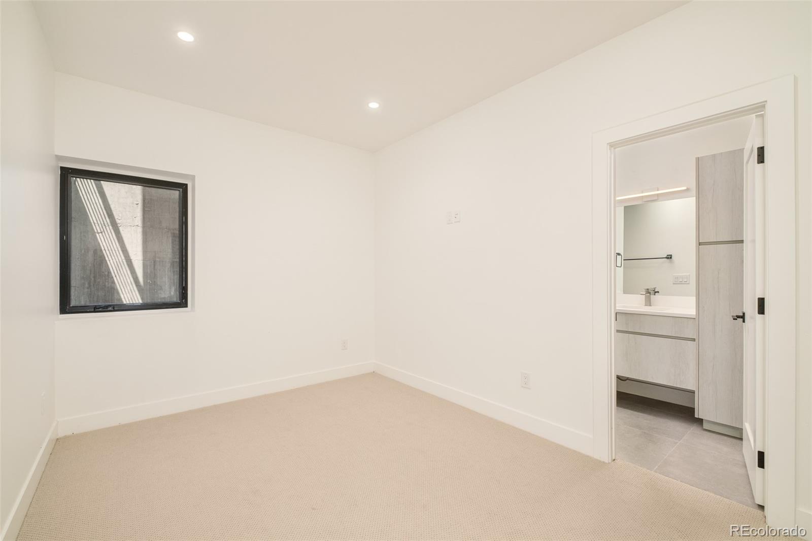 MLS Image #33 for 4721  elm court,denver, Colorado