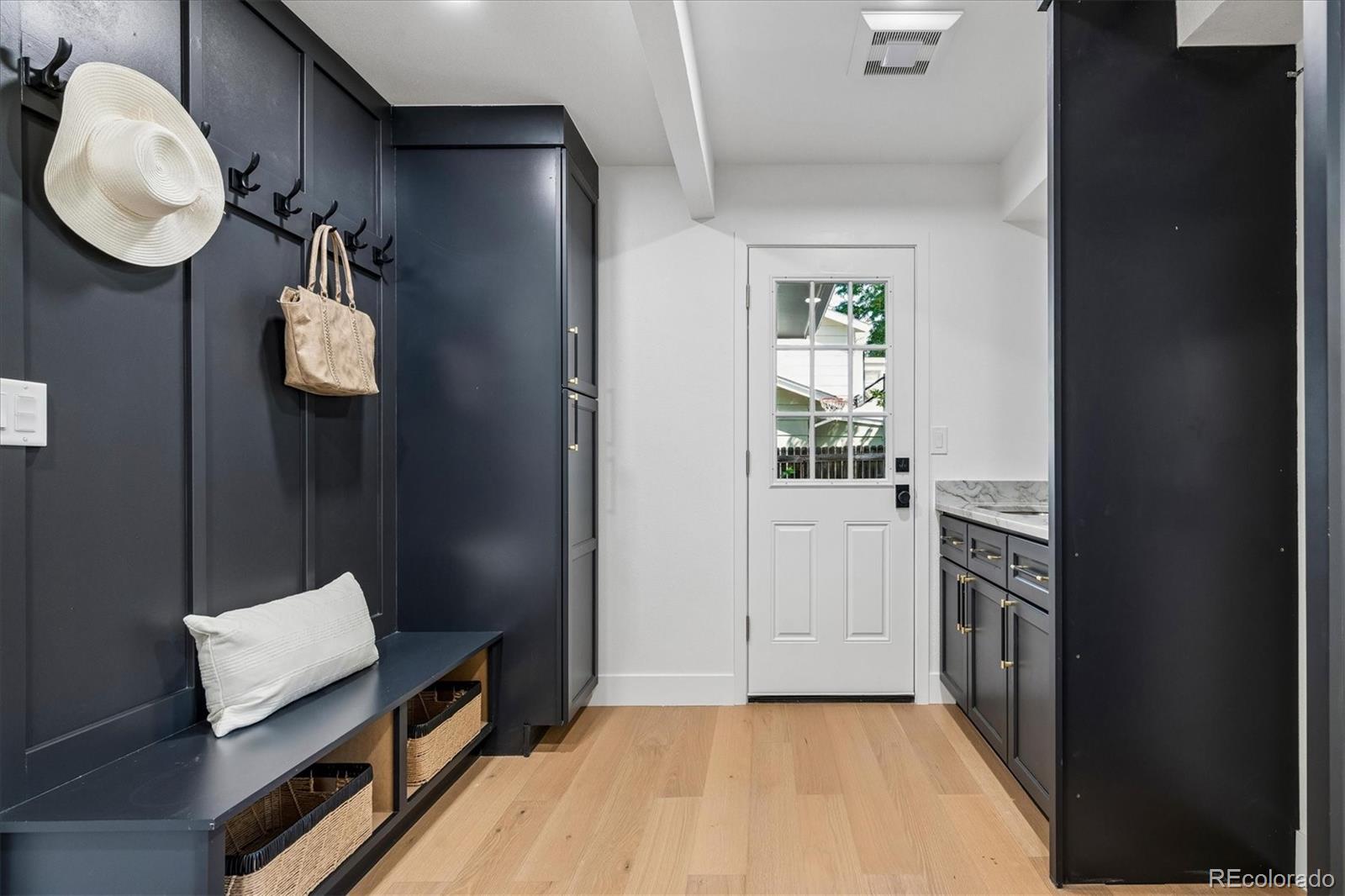MLS Image #11 for 6960 s harrison street,littleton, Colorado