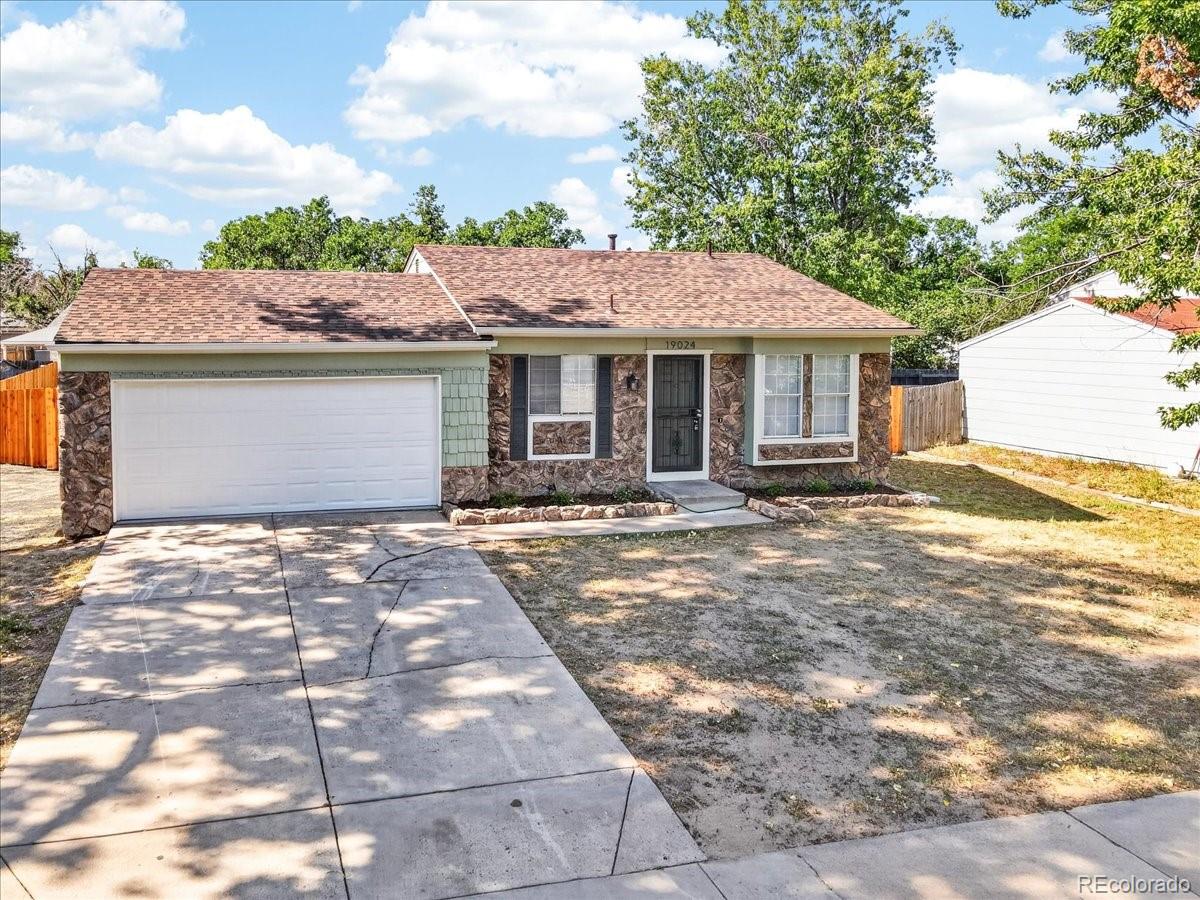MLS Image #4 for 19024 e 22nd drive,aurora, Colorado