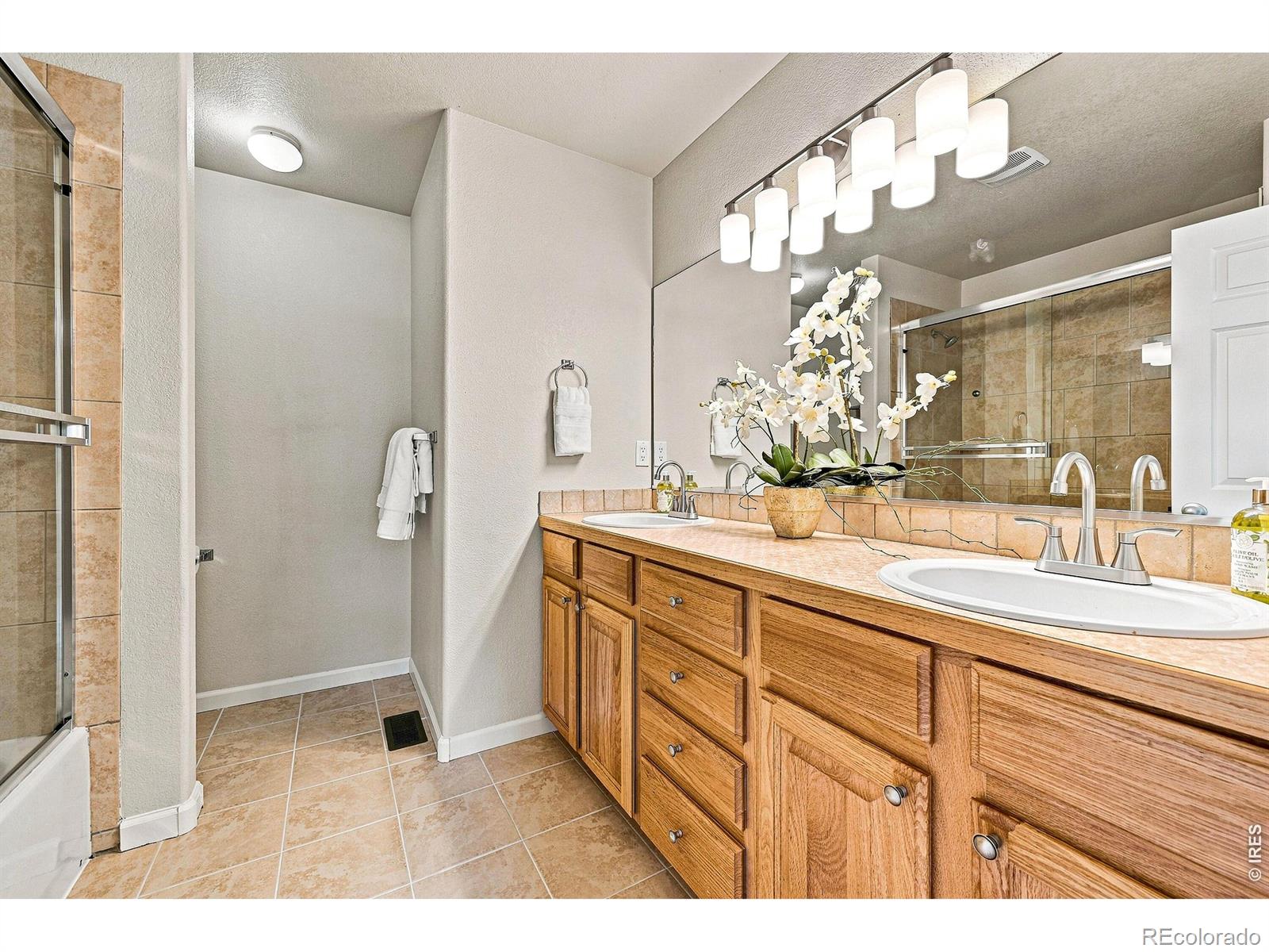 MLS Image #18 for 1308  61st avenue,greeley, Colorado