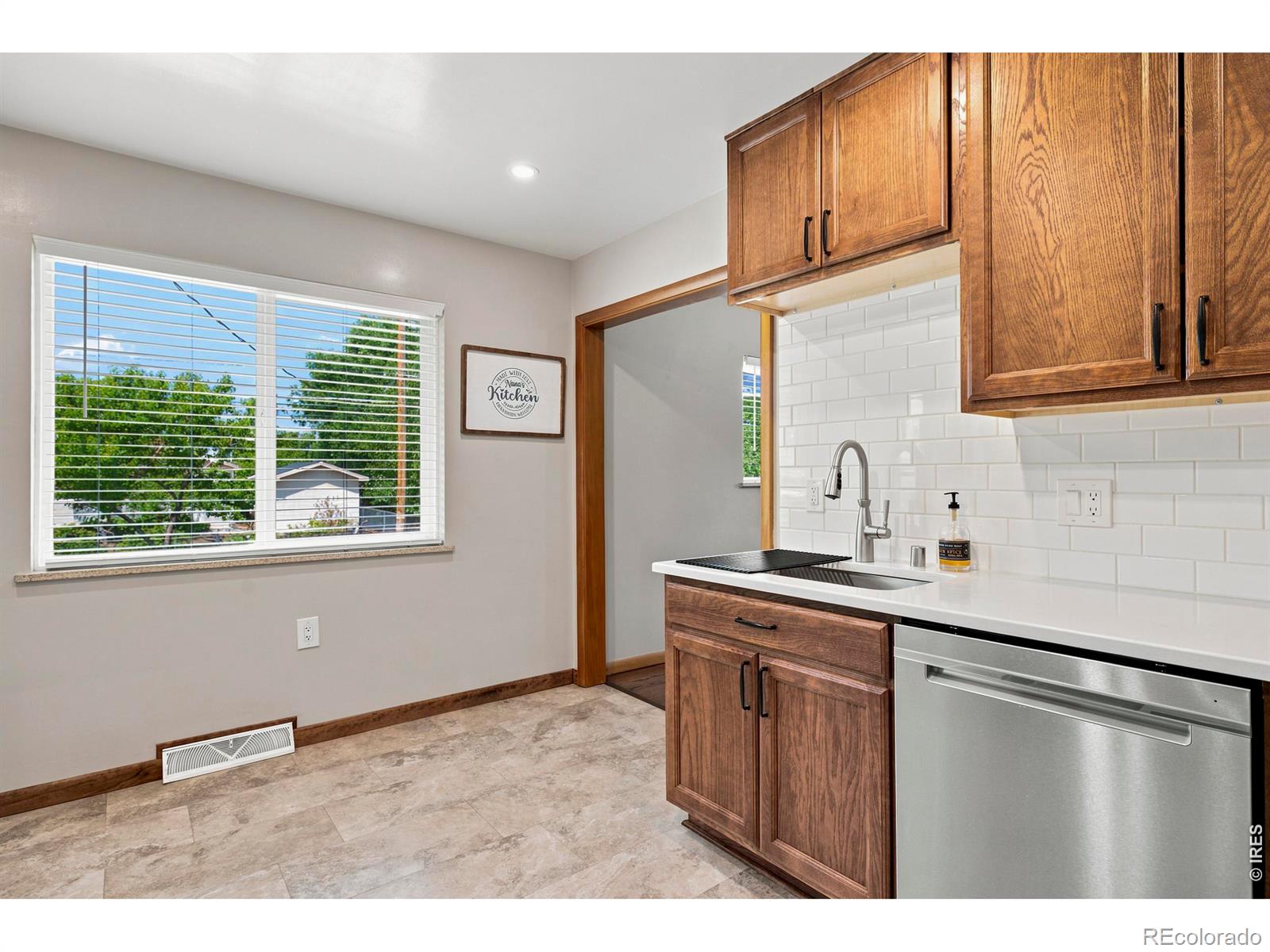 MLS Image #10 for 2617  mountair lane,greeley, Colorado