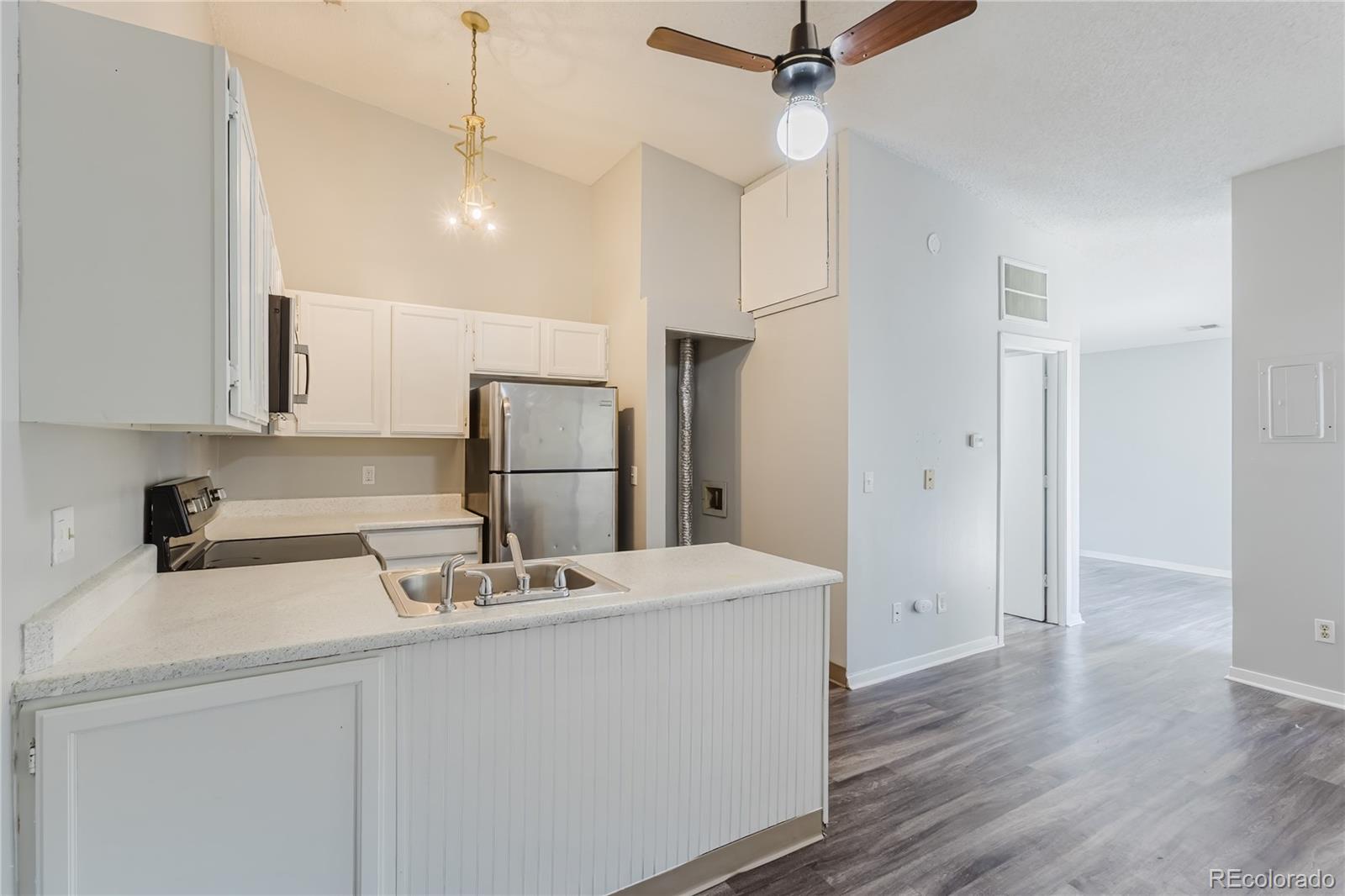MLS Image #1 for 920 s dawson way,aurora, Colorado