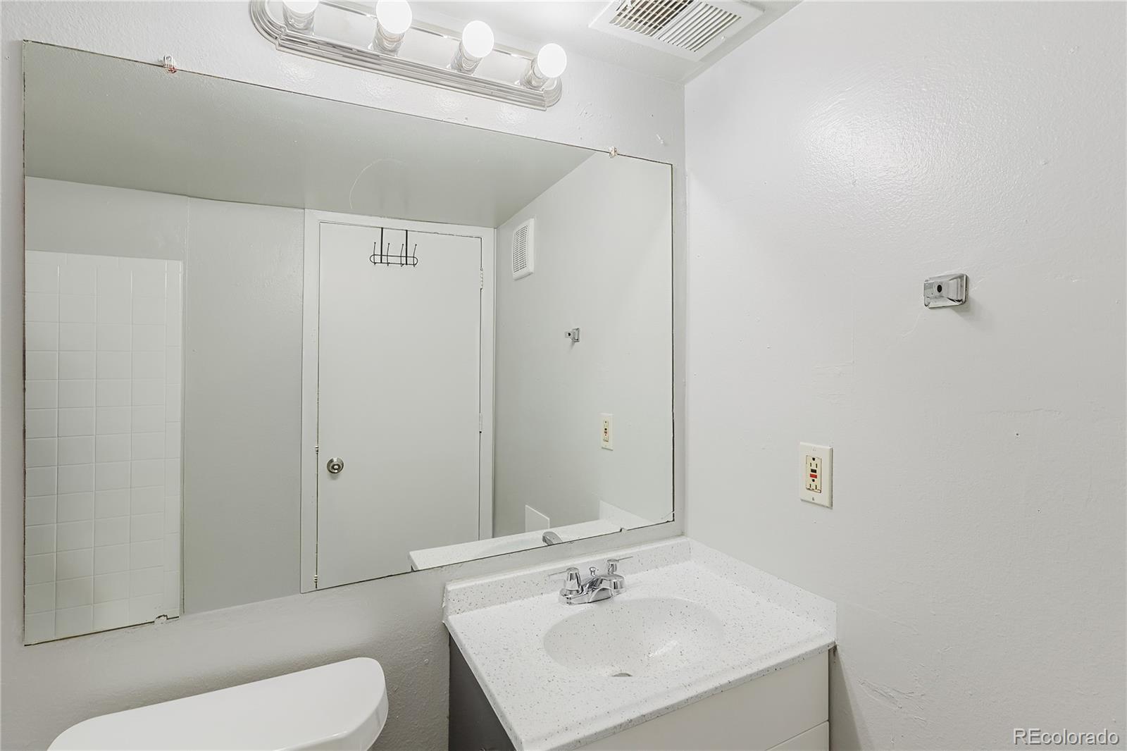 MLS Image #6 for 920 s dawson way,aurora, Colorado