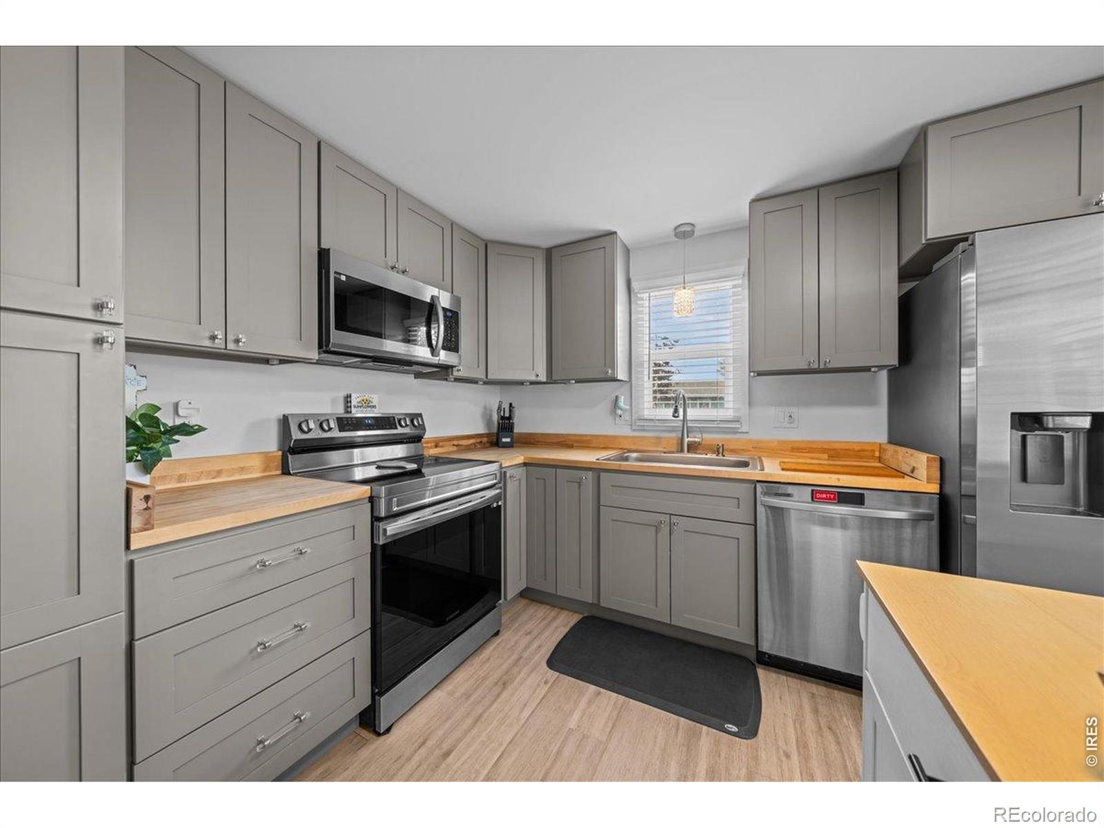 MLS Image #6 for 1502  carmelita court,platteville, Colorado