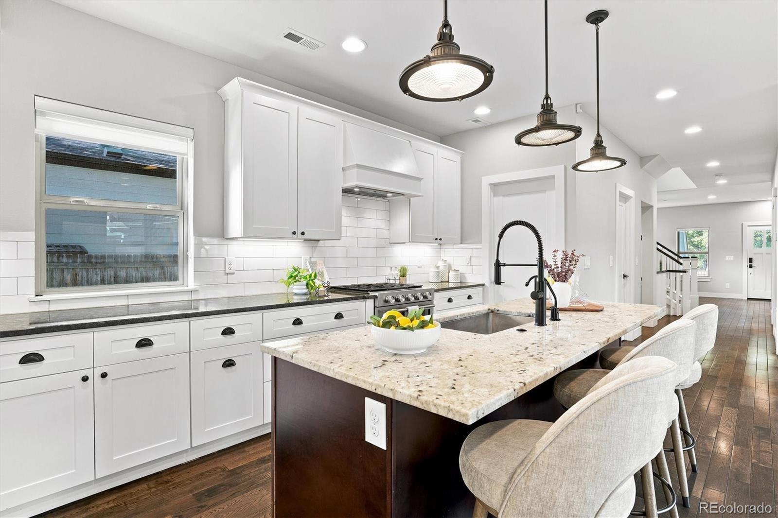 MLS Image #14 for 2030 s humboldt street,denver, Colorado