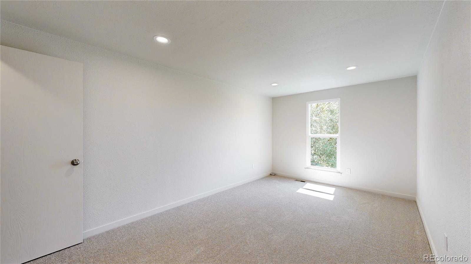 MLS Image #9 for 113  madison drive,bennett, Colorado