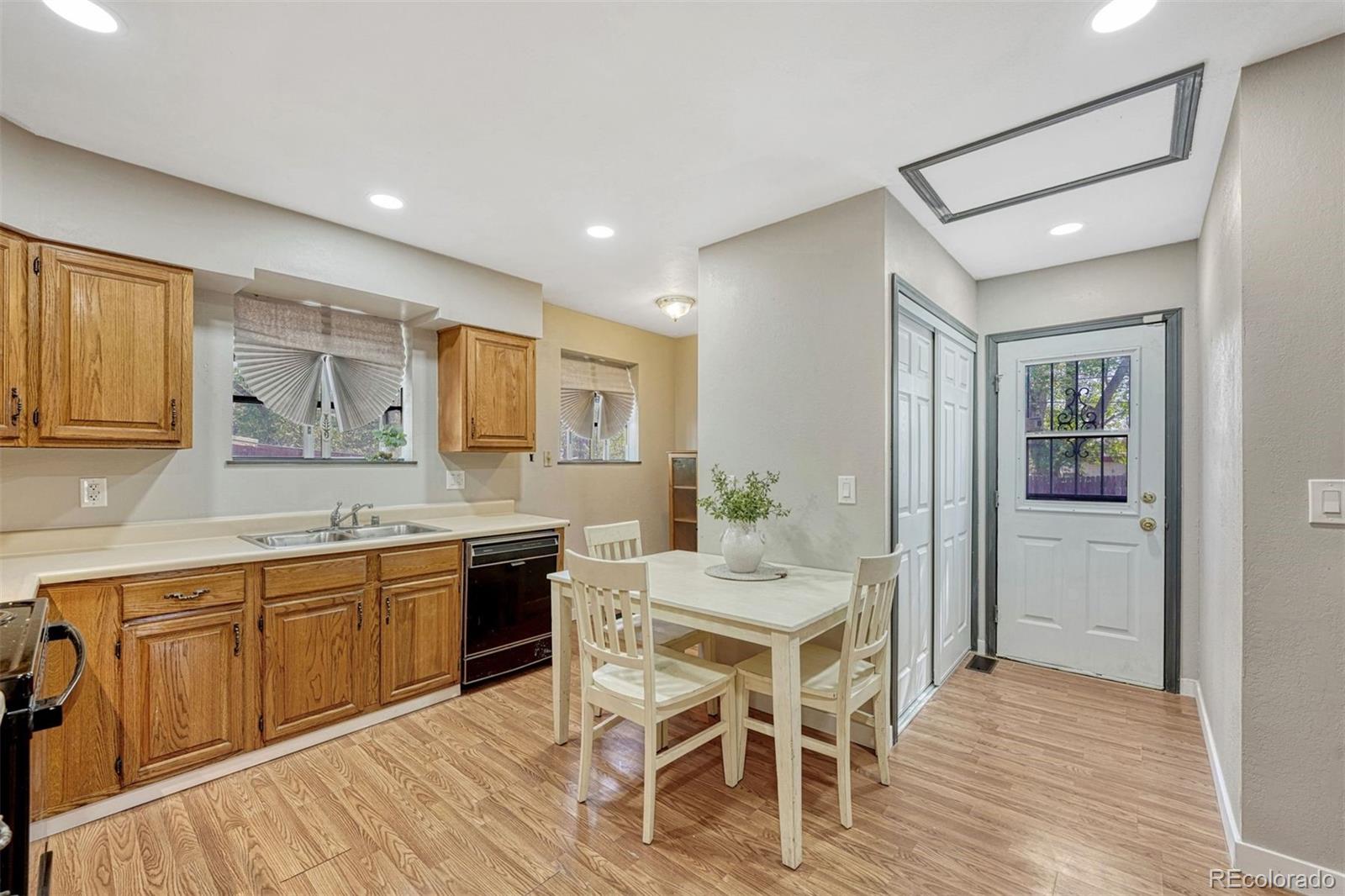 MLS Image #2 for 929 s arcadia street,colorado springs, Colorado